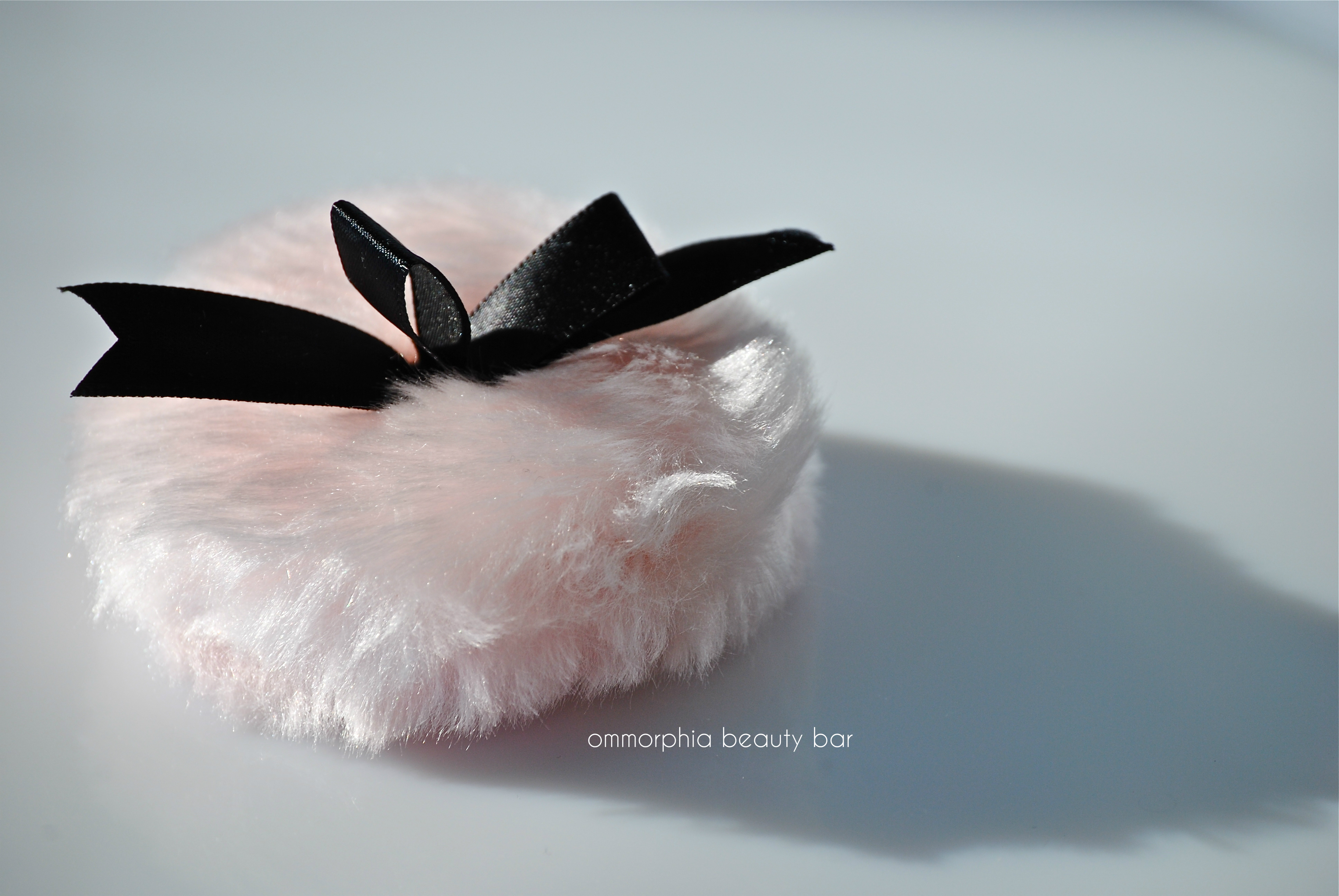 Guerlain Perles du Paradis powder puff