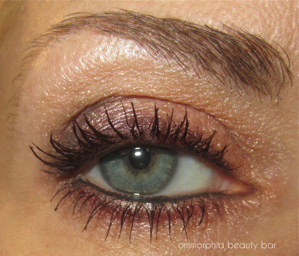 CHANEL Le Volume de CHANEL Mascara 30 Prune ommorphia beauty bar