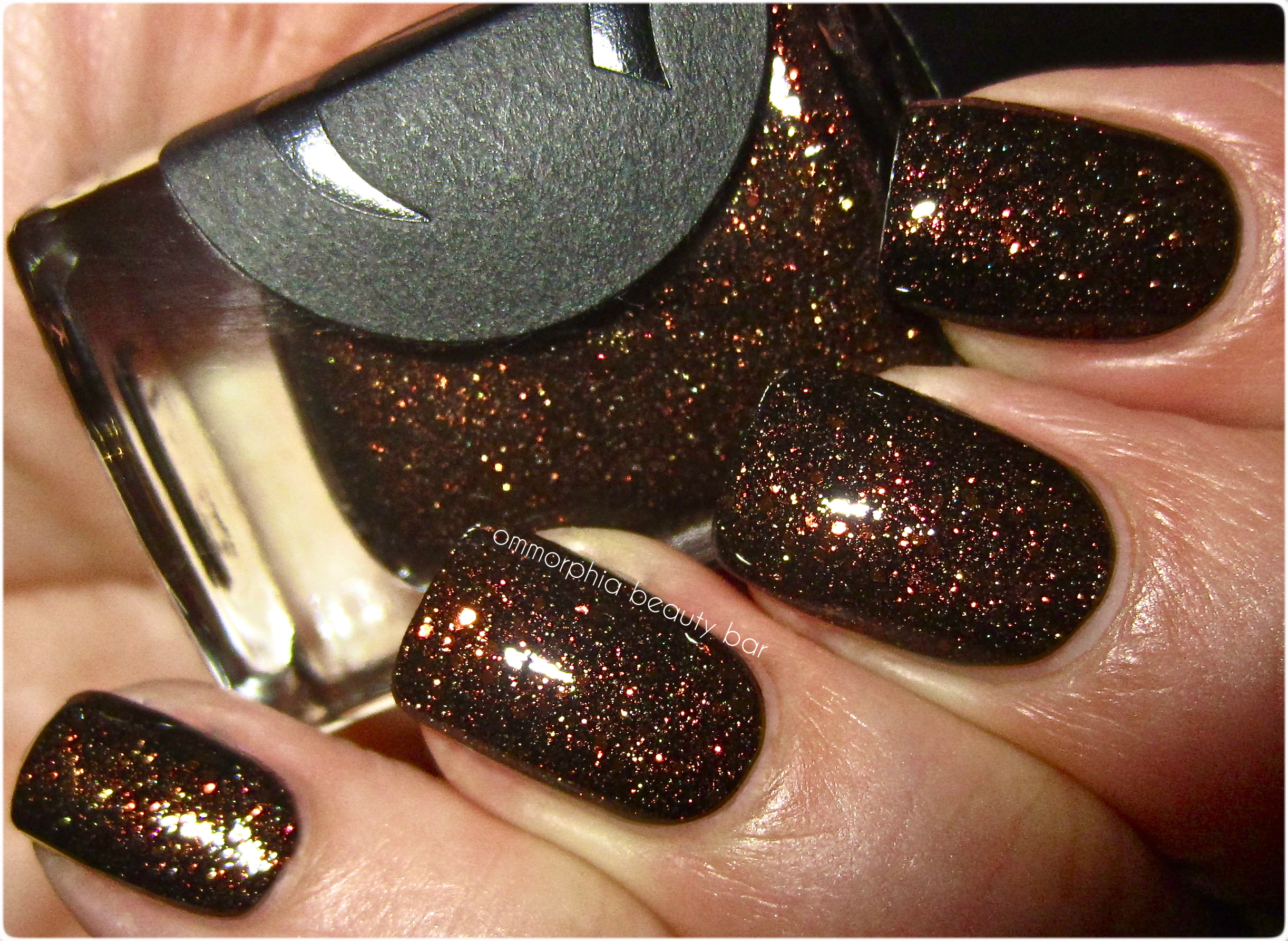 Cirque French Roash swatch flash