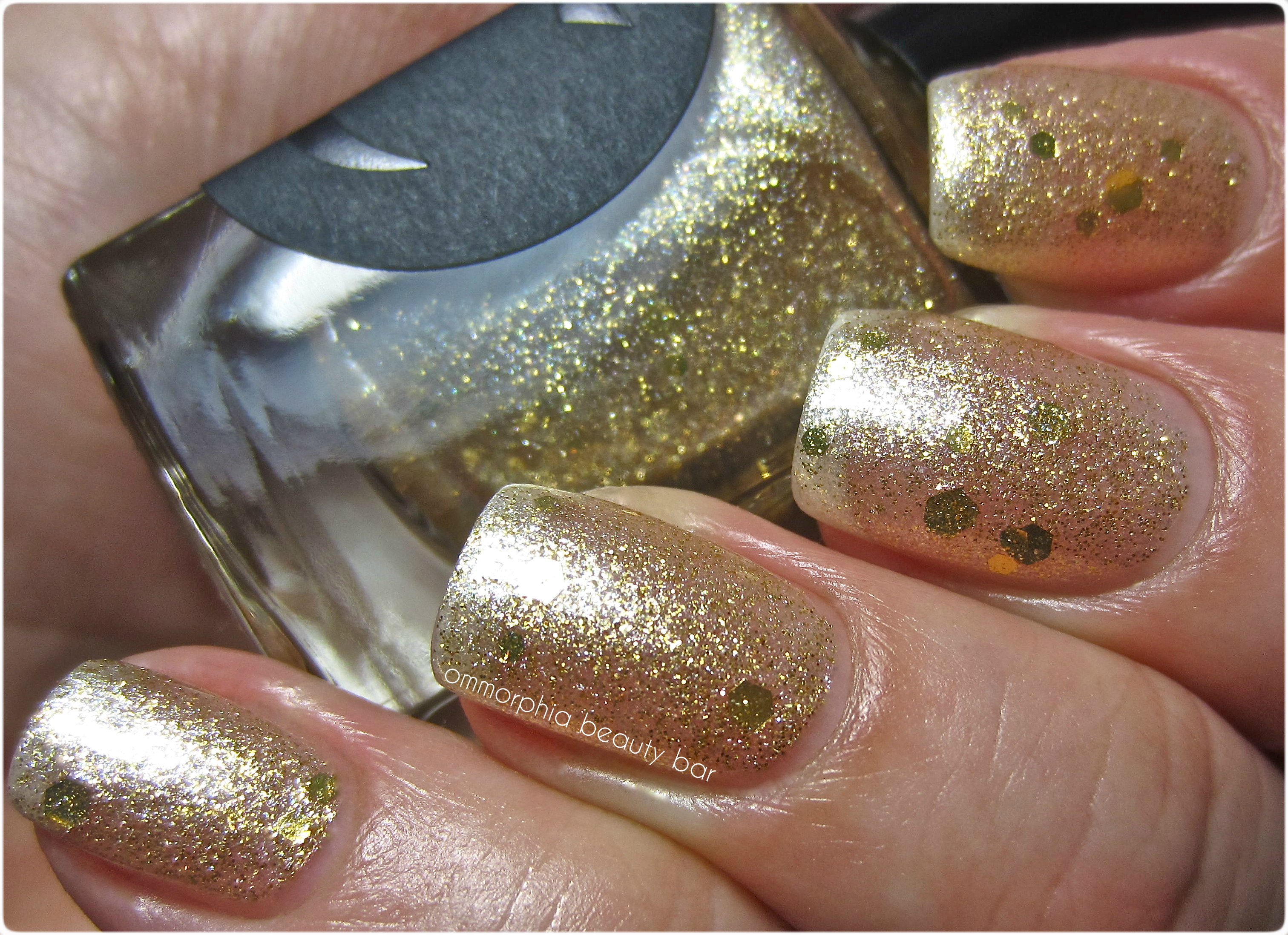 Cirque Trousseau swatch