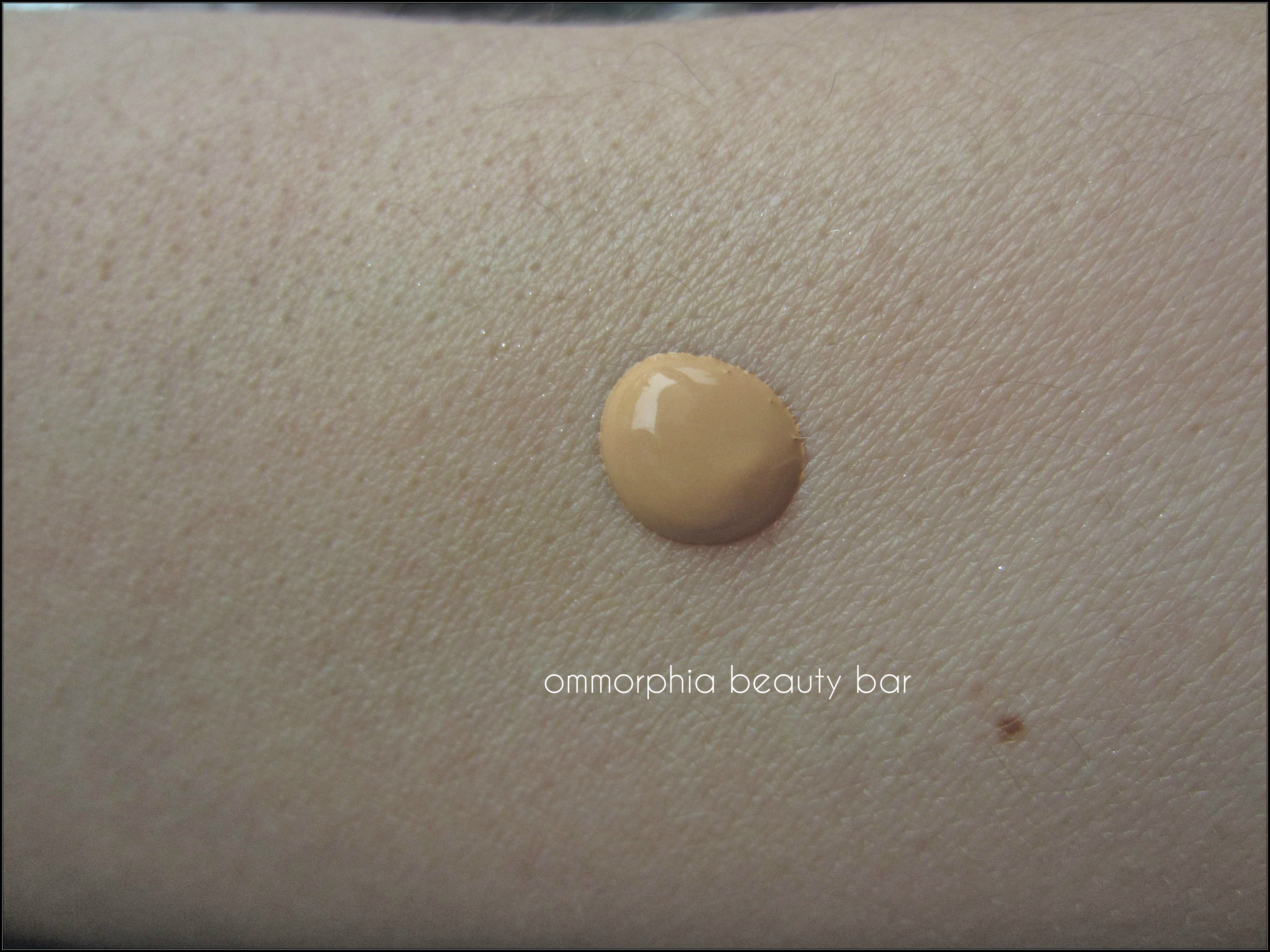 KORRES Antiageing Foundation swatch