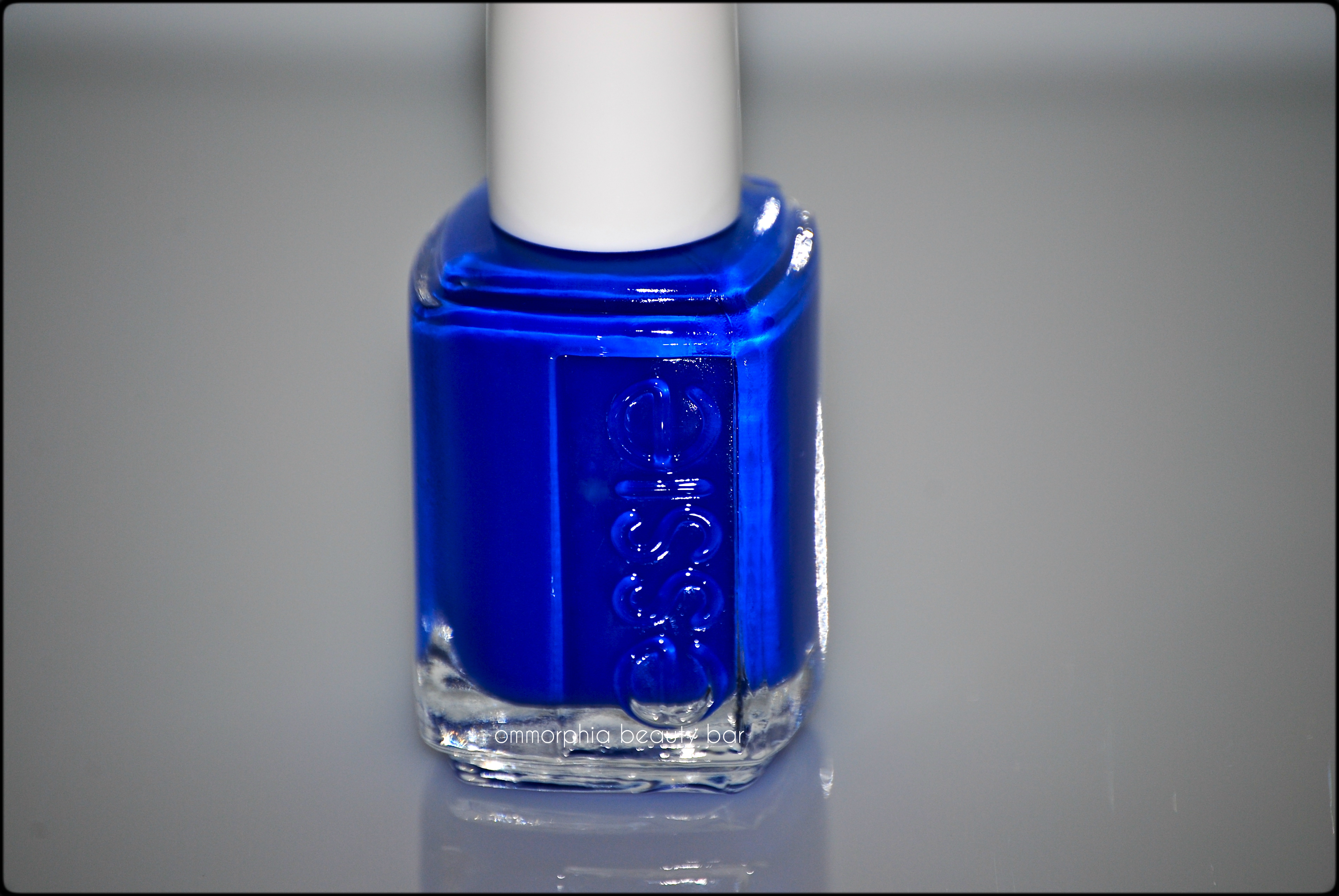 Essie Bouncer It's Me closer