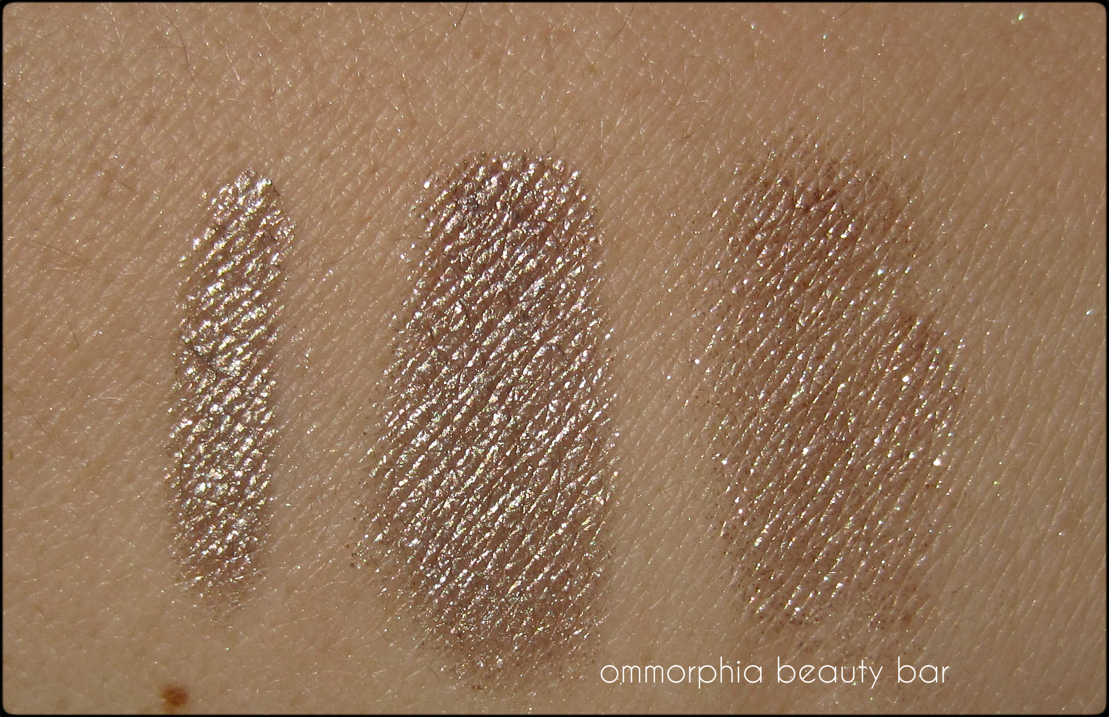 CHANEL Moon River swatch