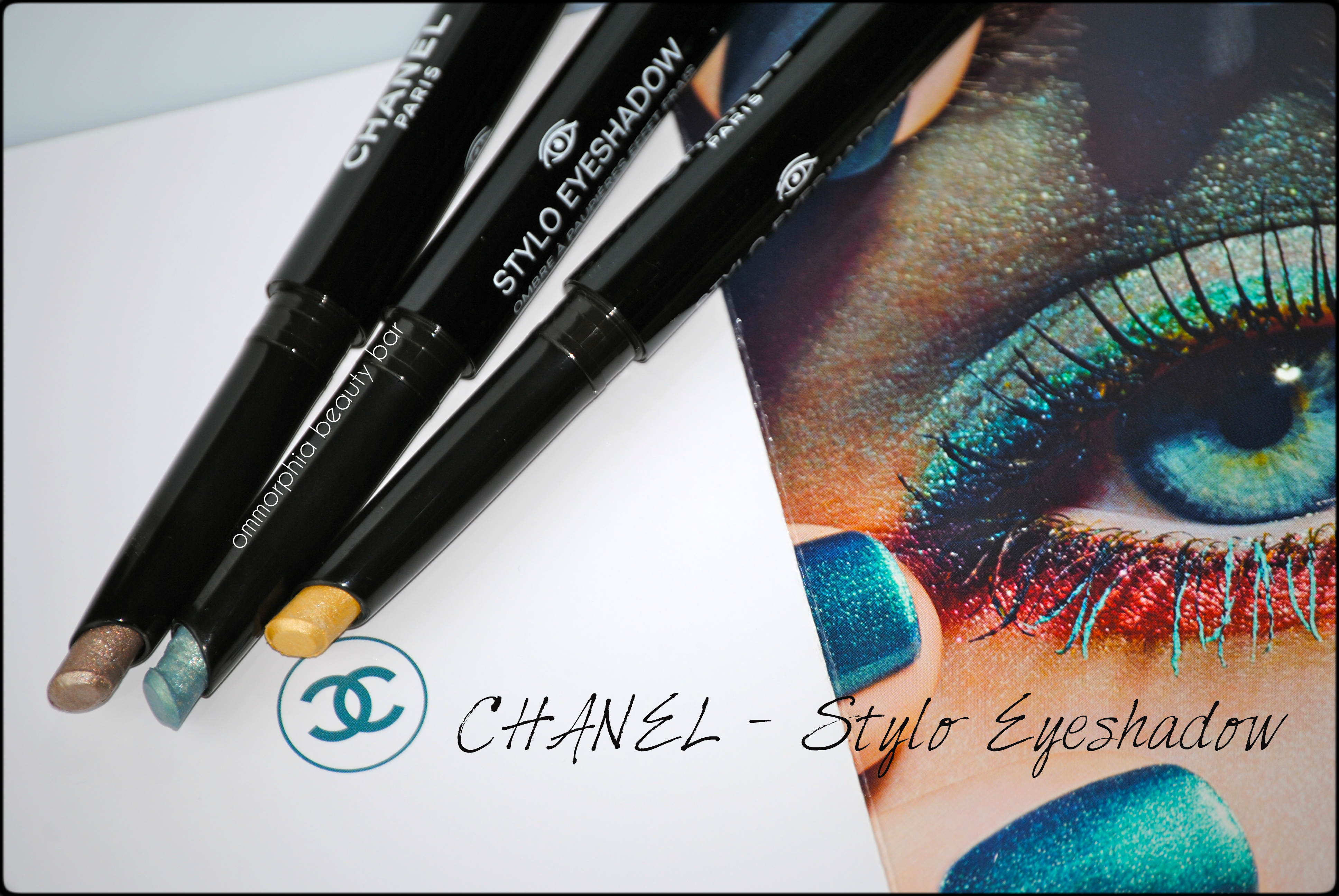 CHANEL Stylo Eyeshadow opener
