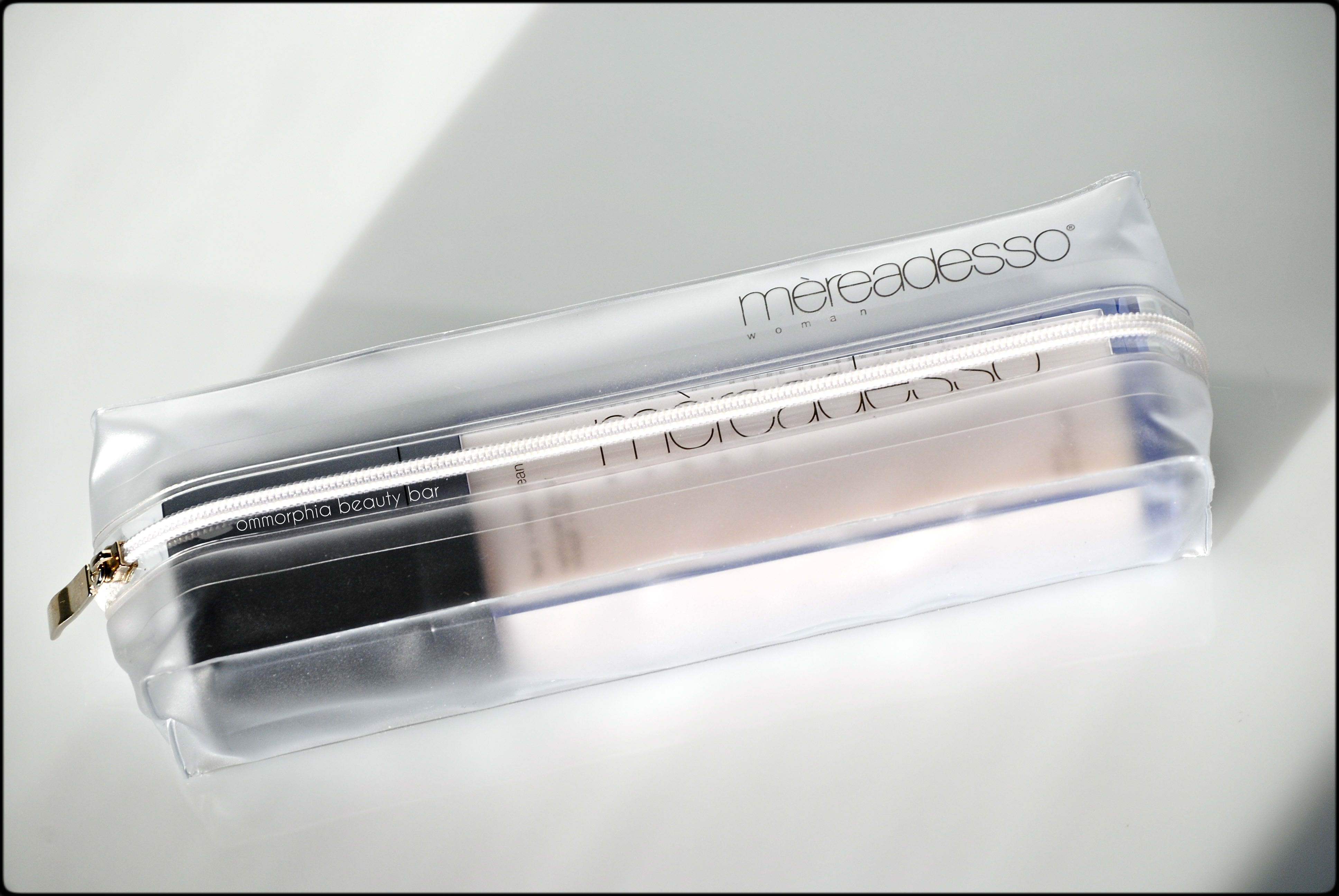 Mèreadesso Face + neck Cleanser pouch