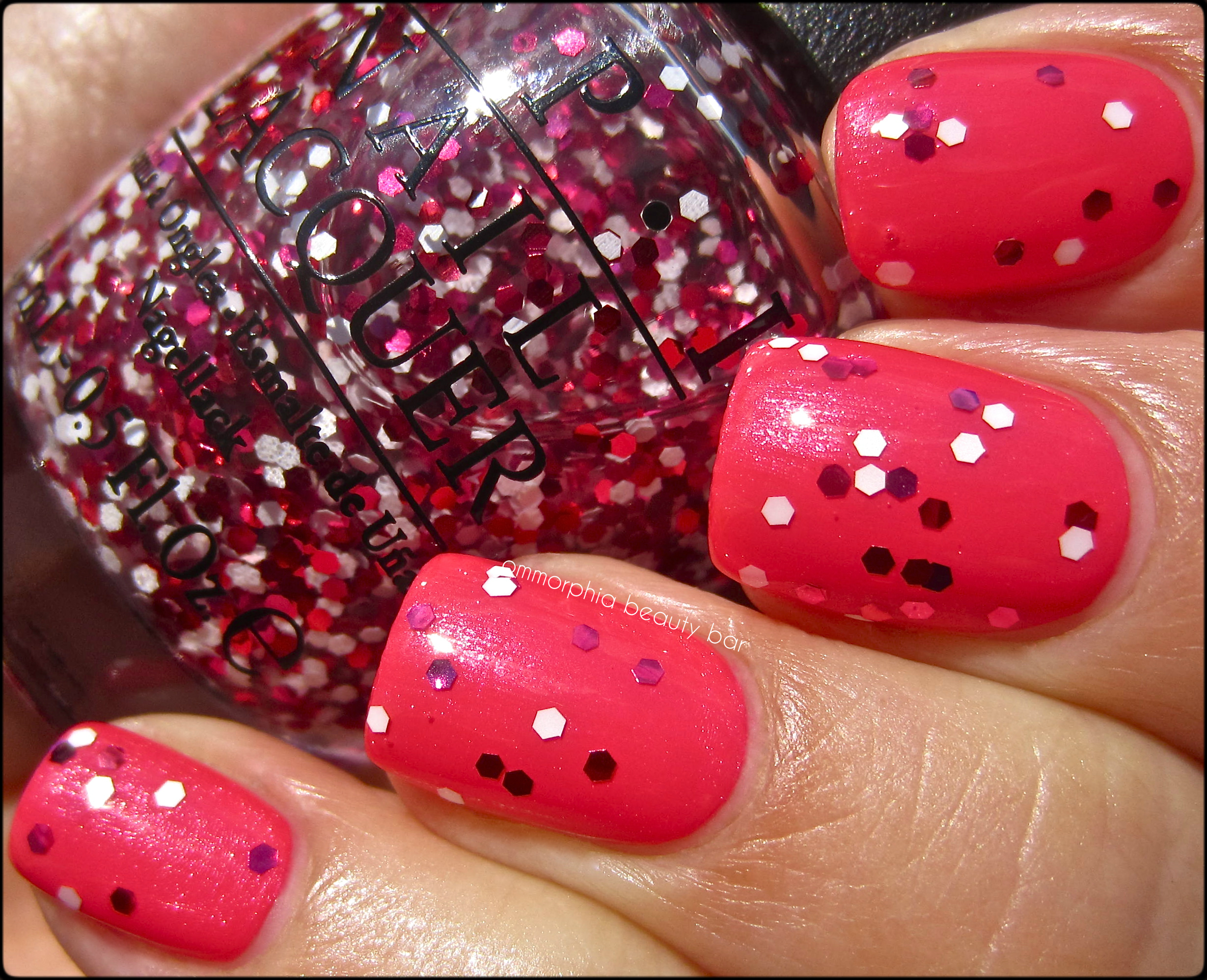OPI Minnie Style swatch 2