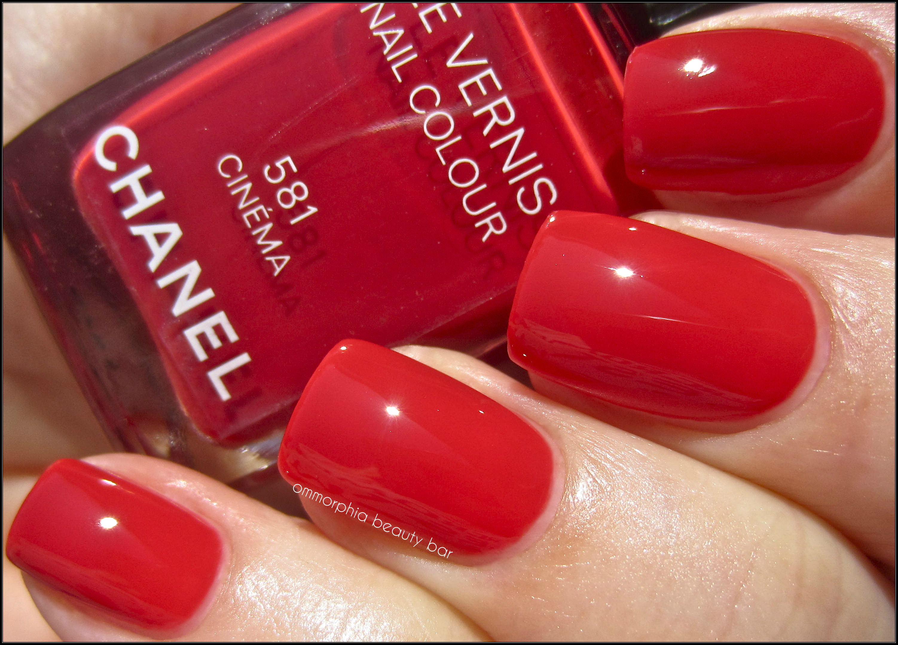 CHANEL Cinema swatch
