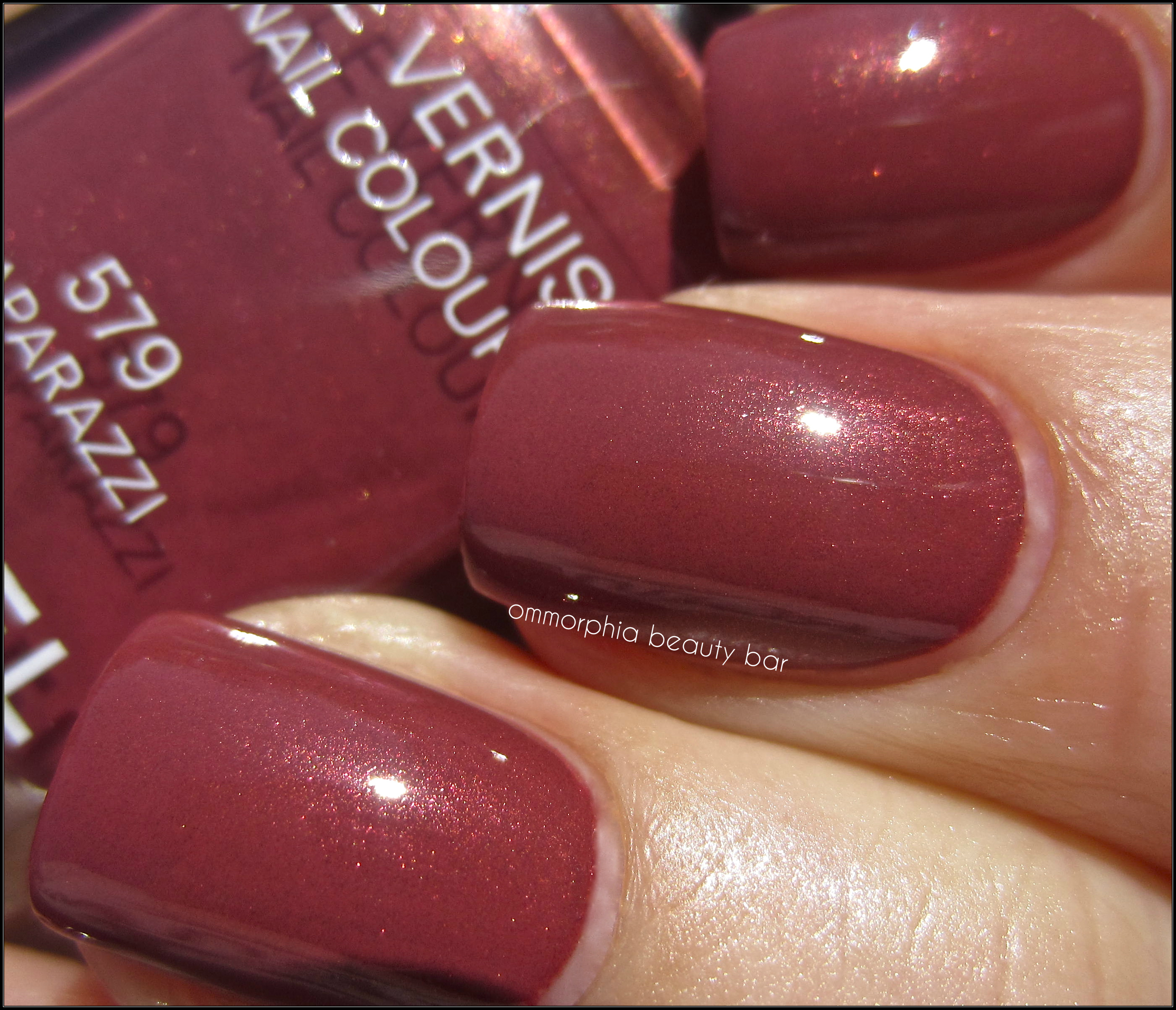 CHANEL Paparazzi swatch macro