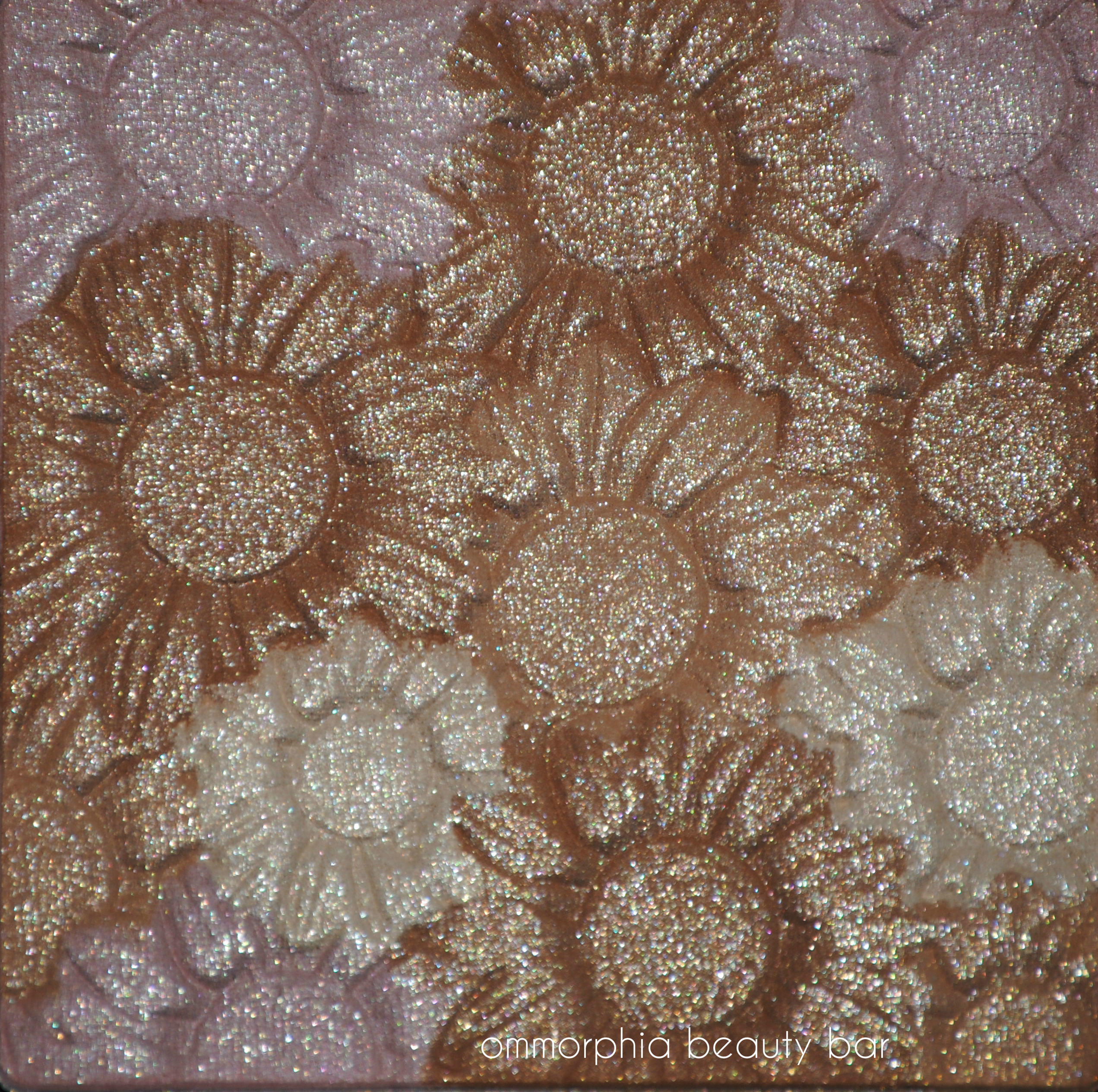 EA Soft Bronzer macro