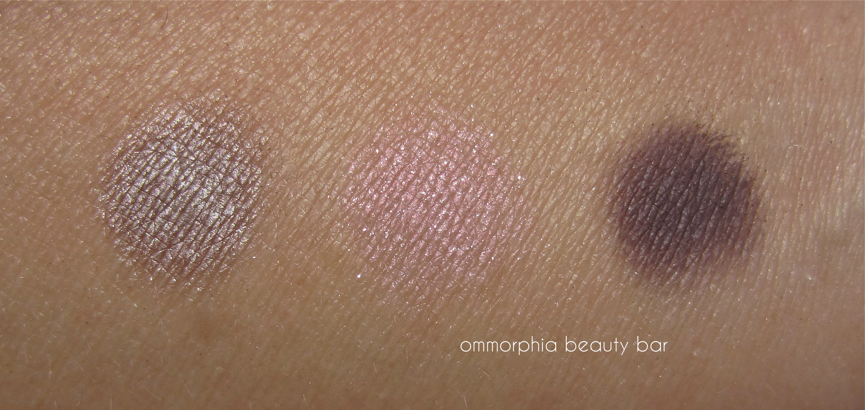 EA Violet Bloom swatch
