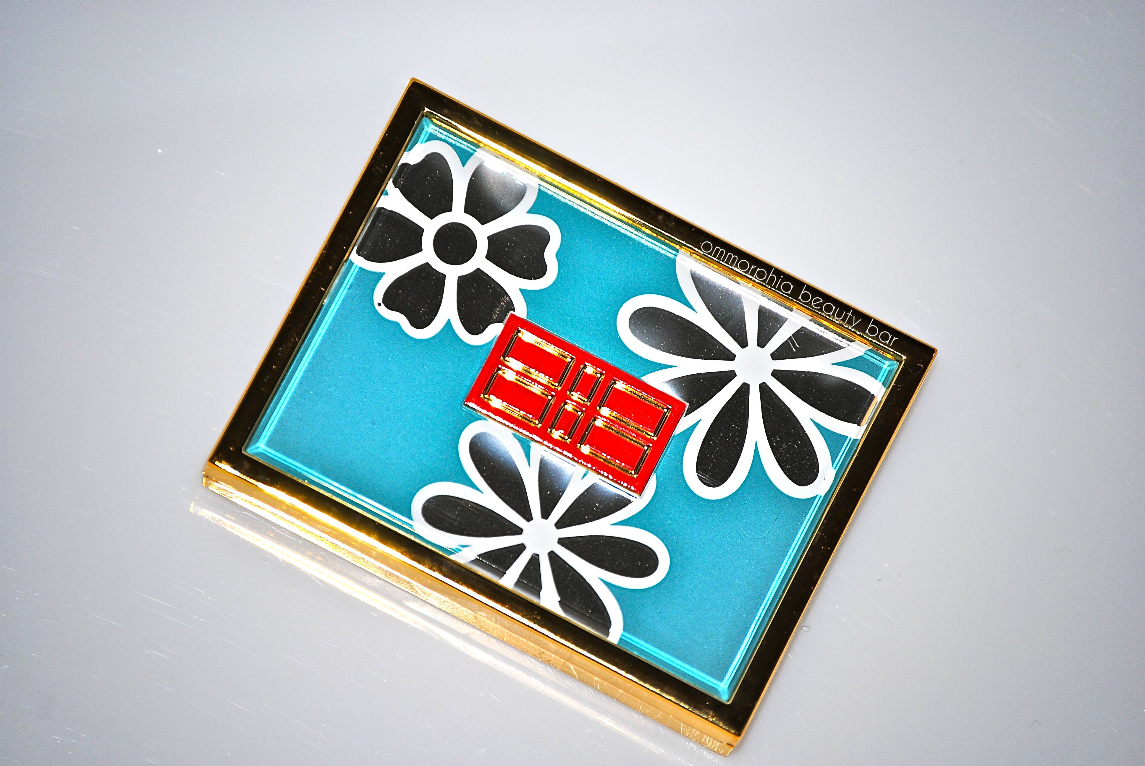 EA Viridian Bloom compact
