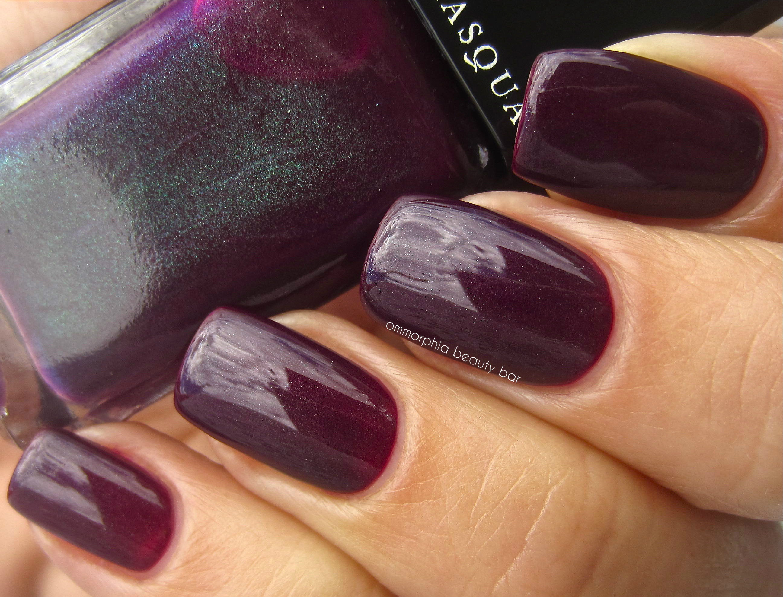 Illamasqua Gothiqua swatch 3