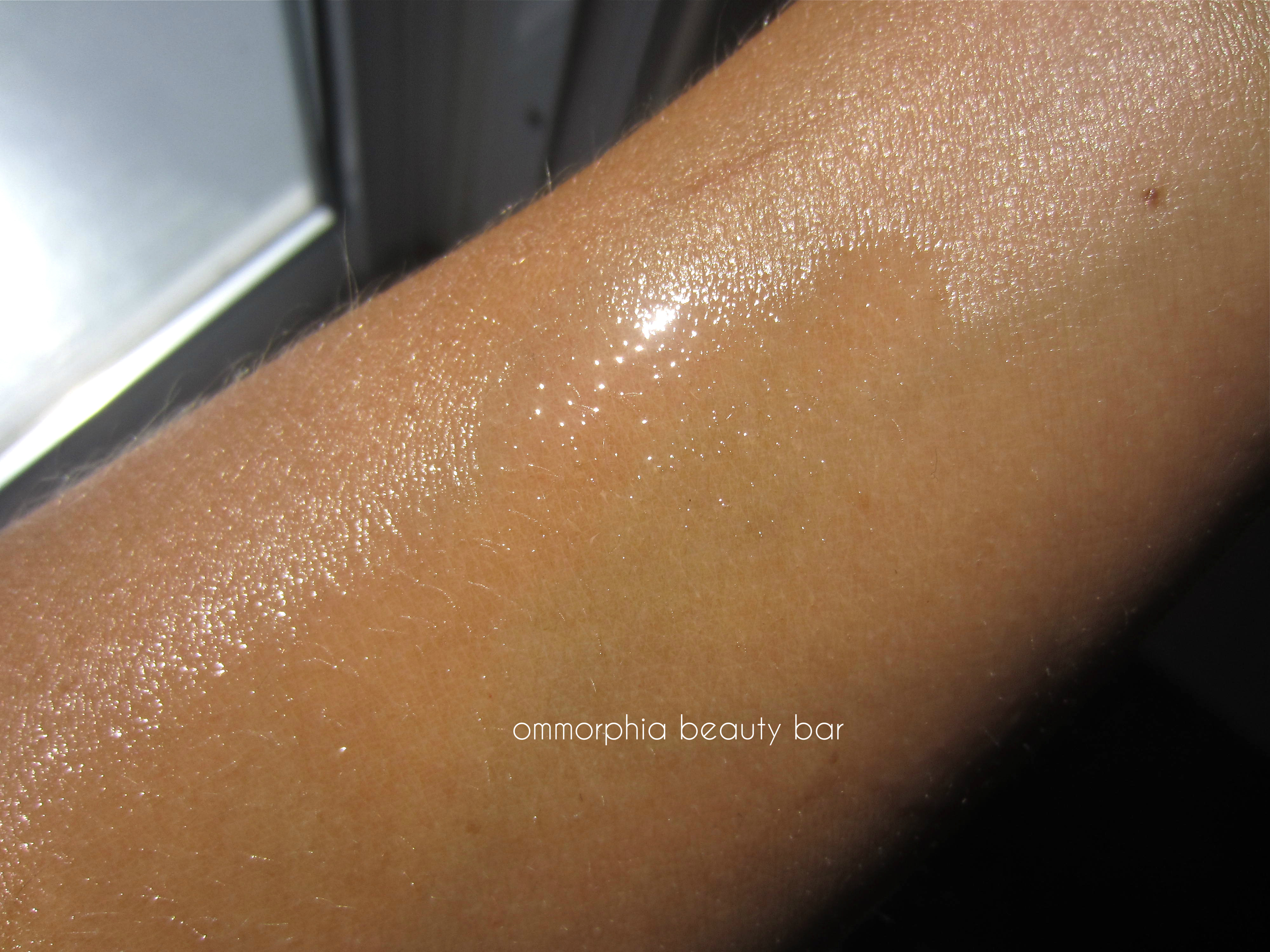 Moroccanoil Dry Body Oil swatch