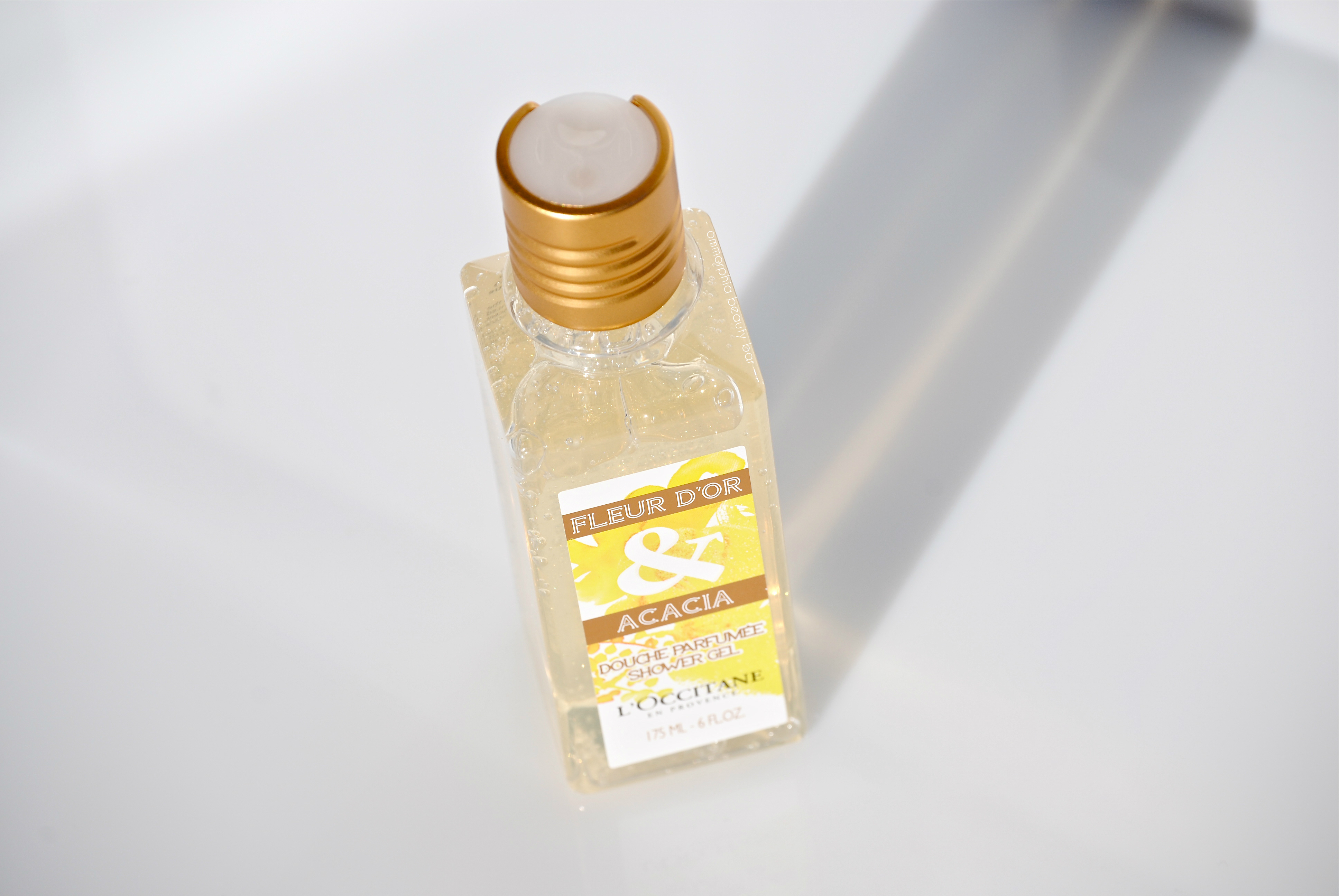 L'Occitane Fleur D'Or & Acacia Shimmering Shower Gel 2