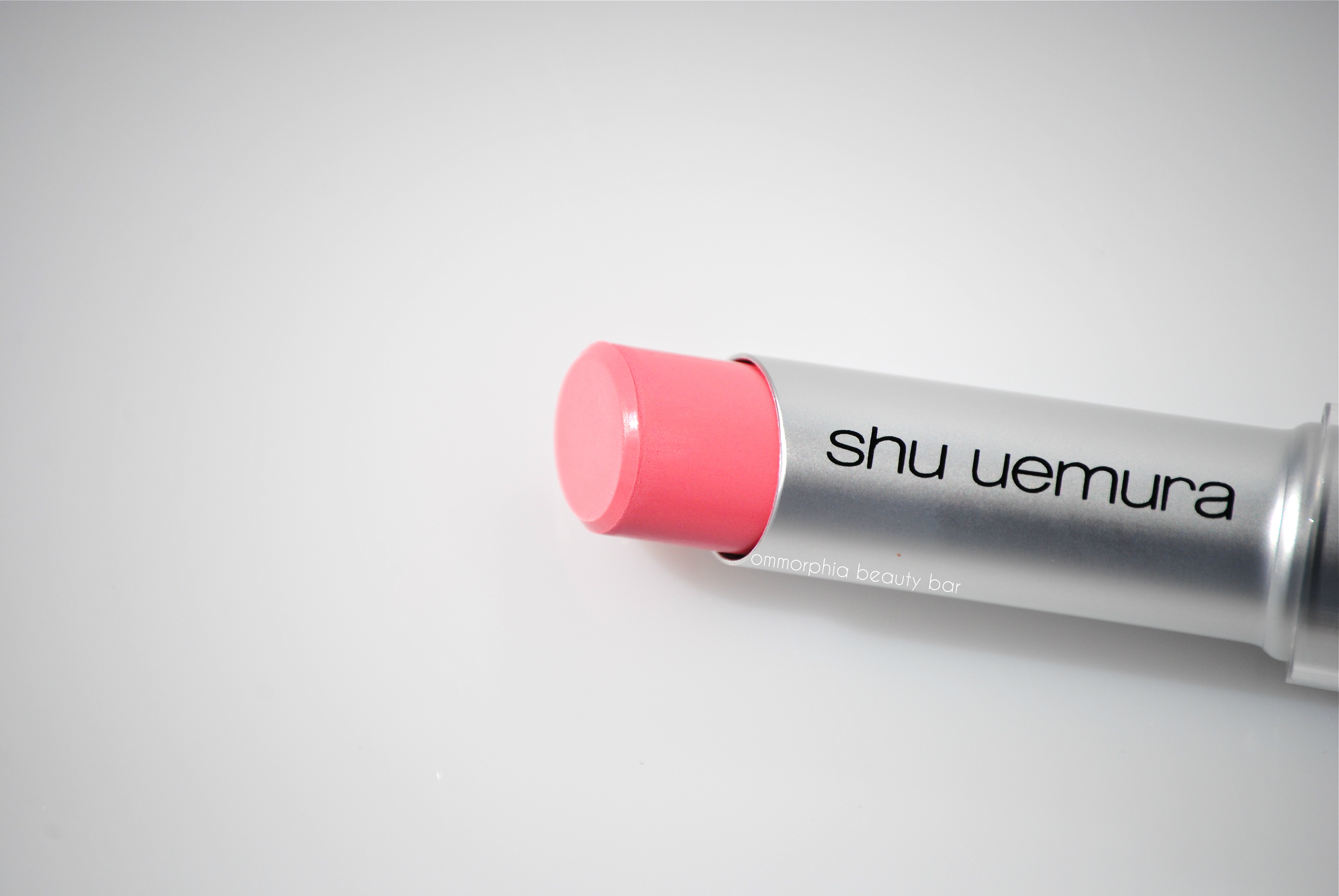 SU M PK 345 lipstick detail