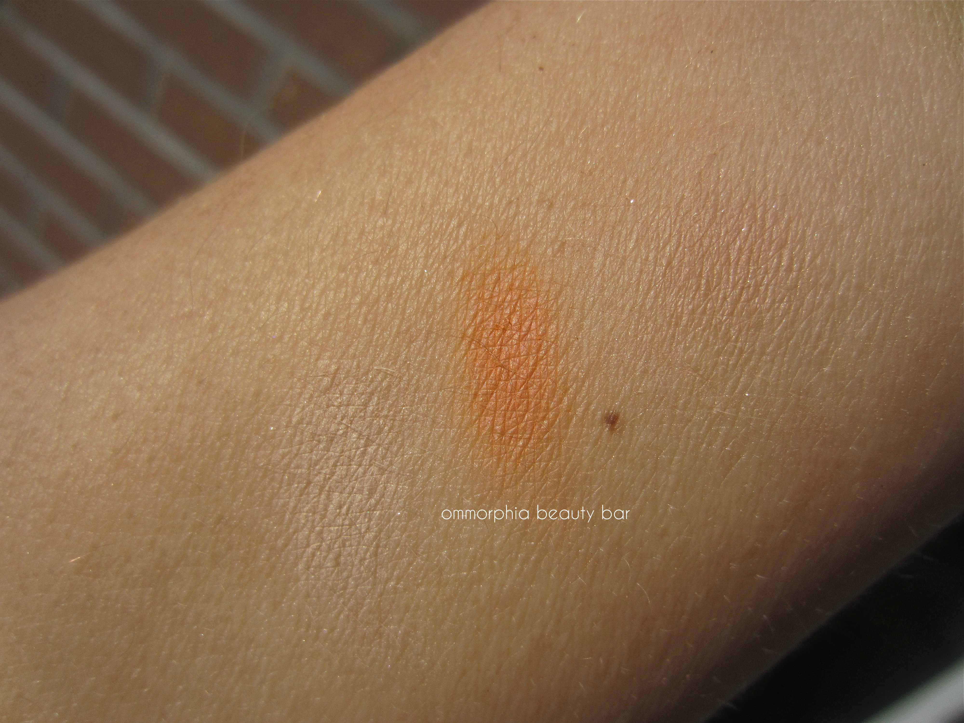 shu uemura Fresh Apricot swatch