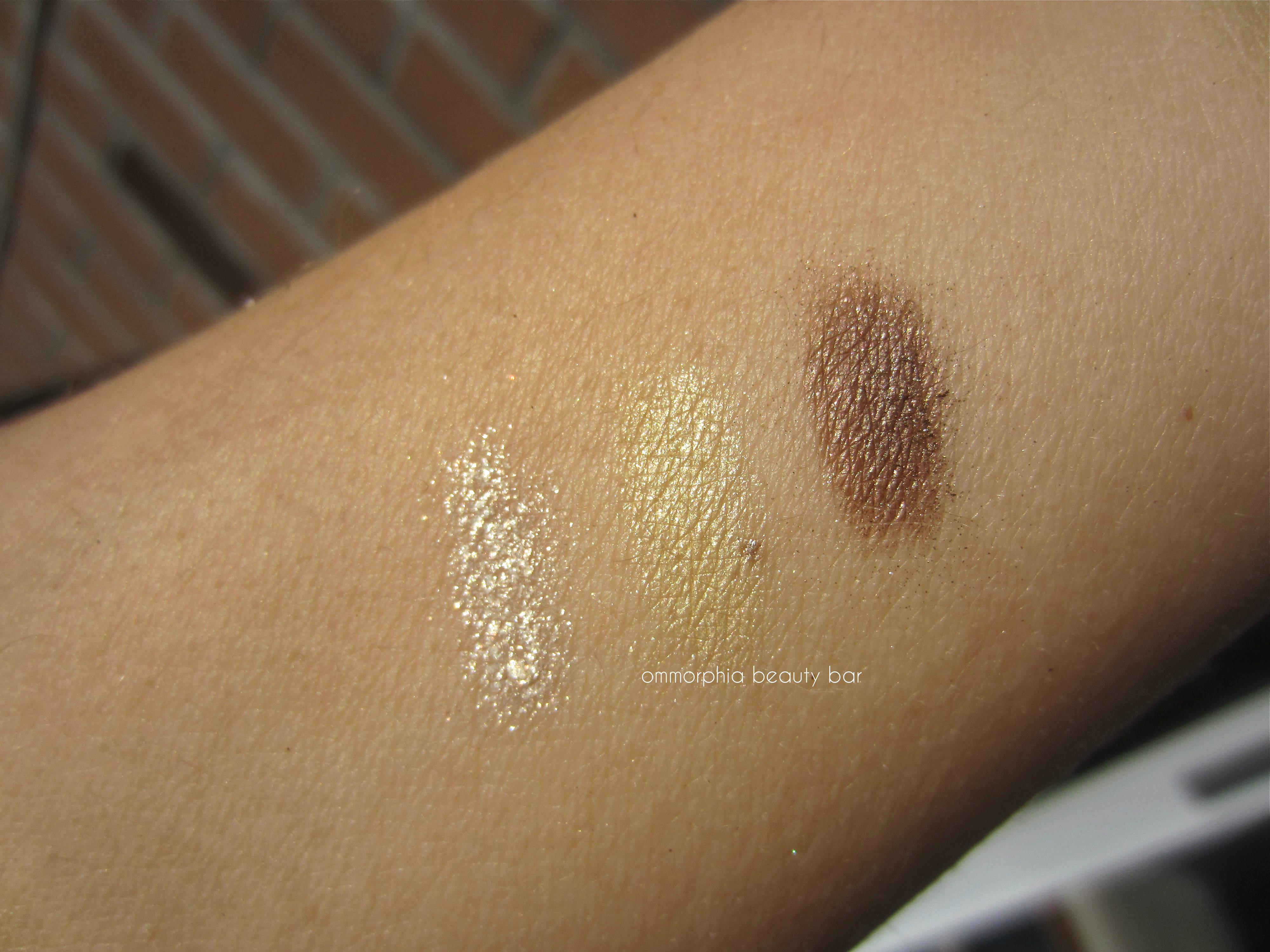 shu uemura Gypsy Brown swatch