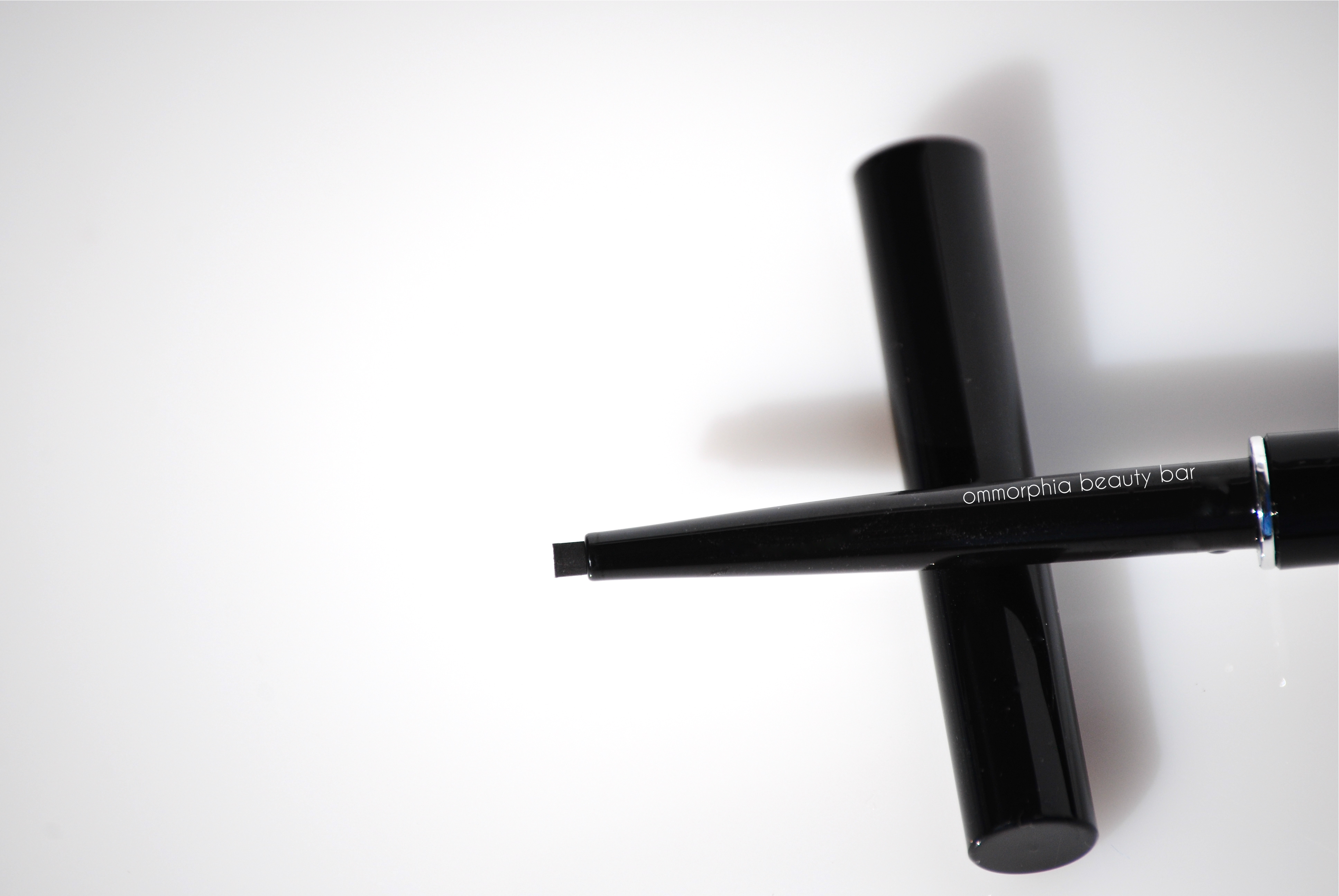 shu uemura soft-gel pencil macro