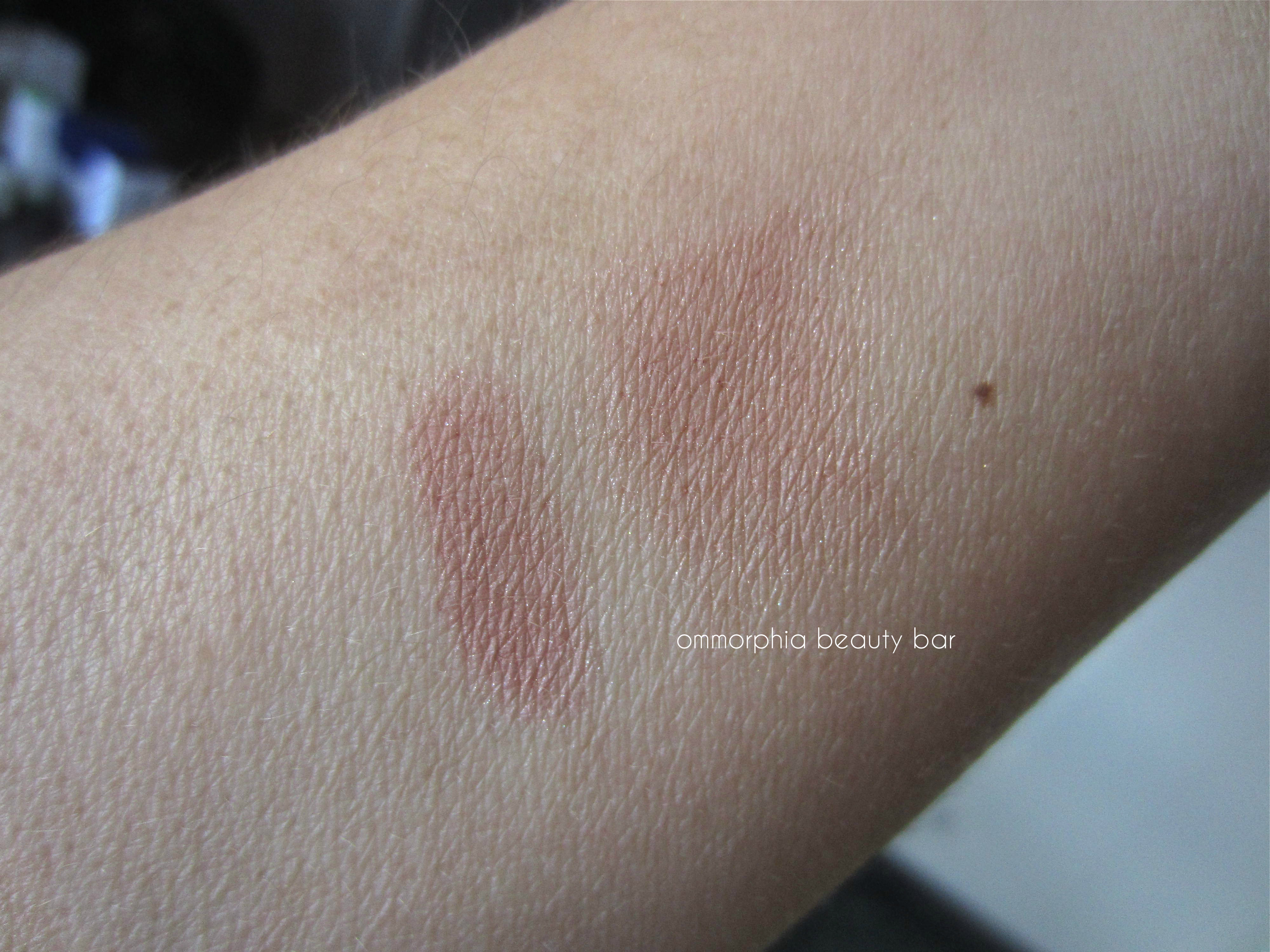 CHANEL Accent blush swatch 2