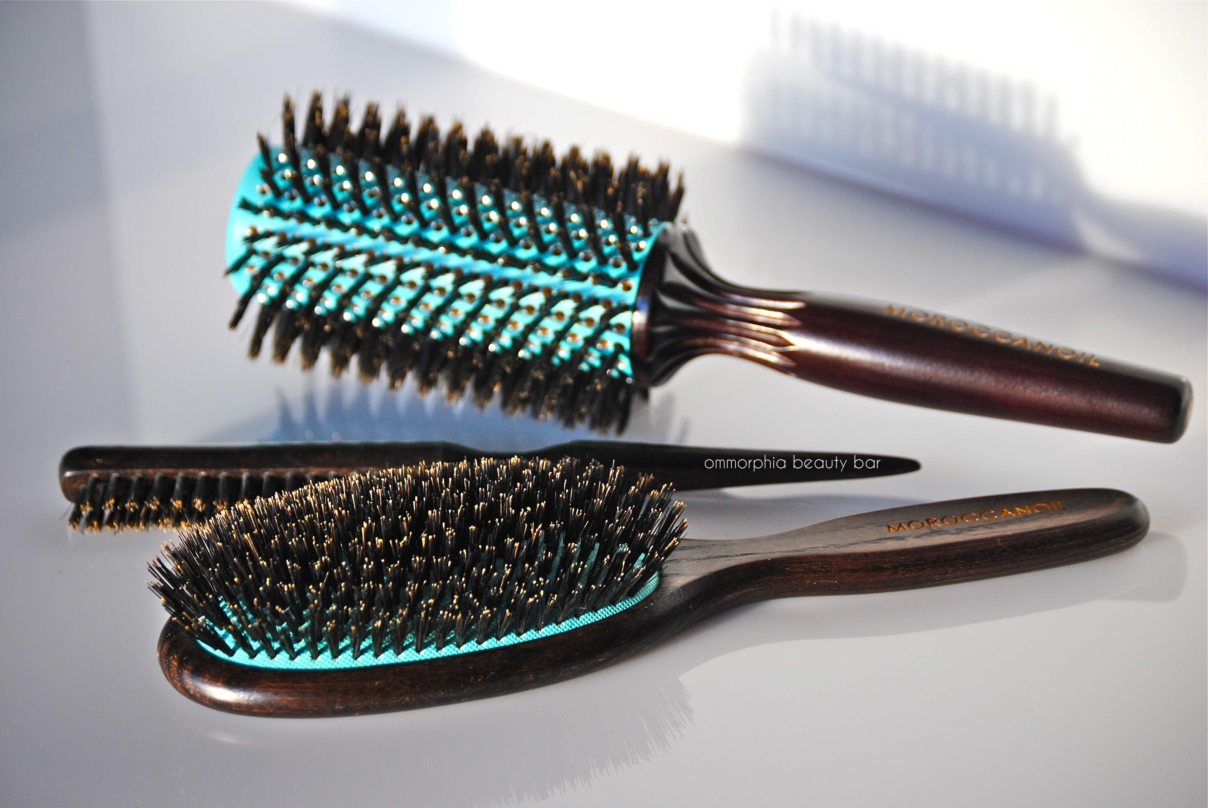 Moroccanoil hair brushes closer