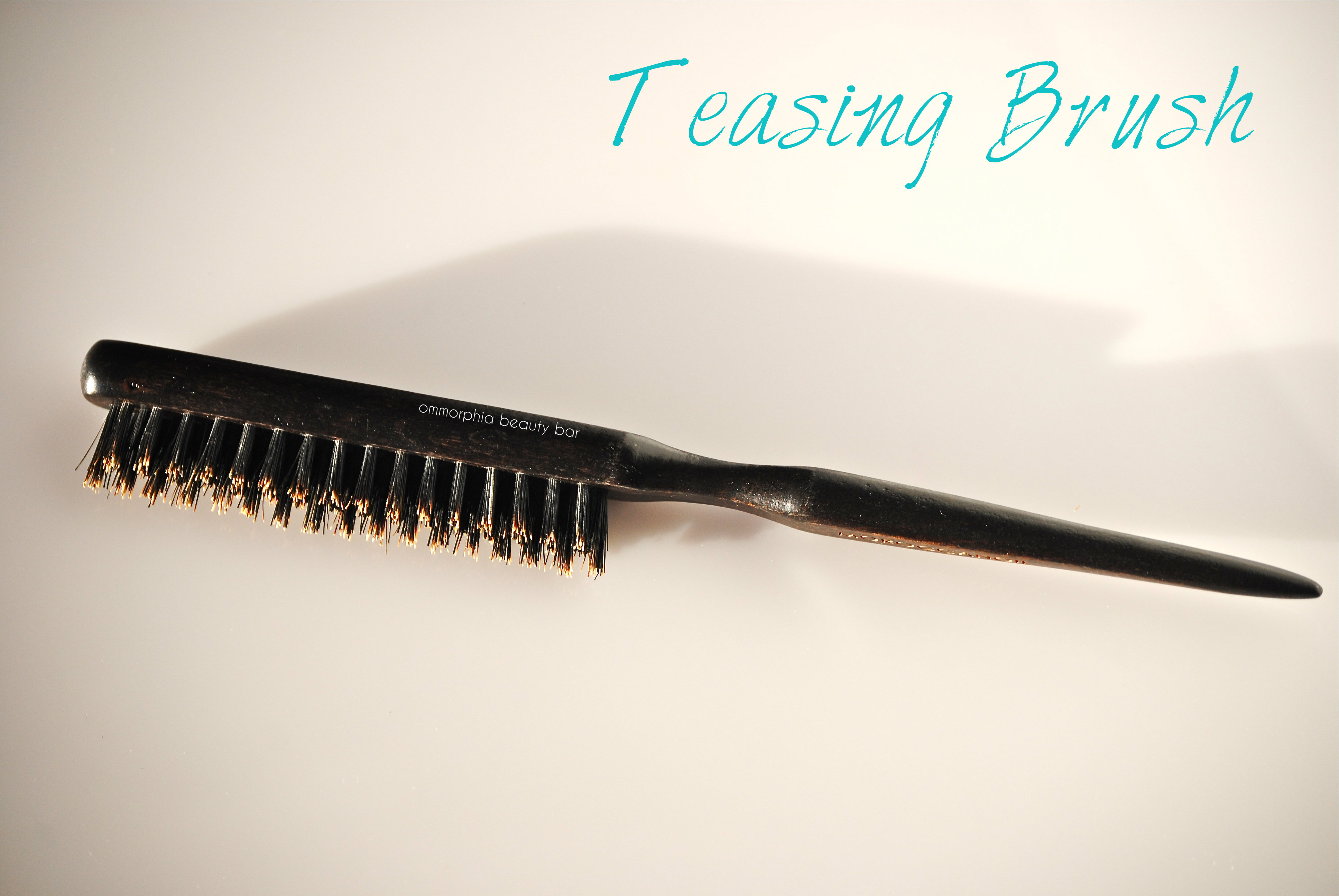 Moroccanoil Teasing Brush