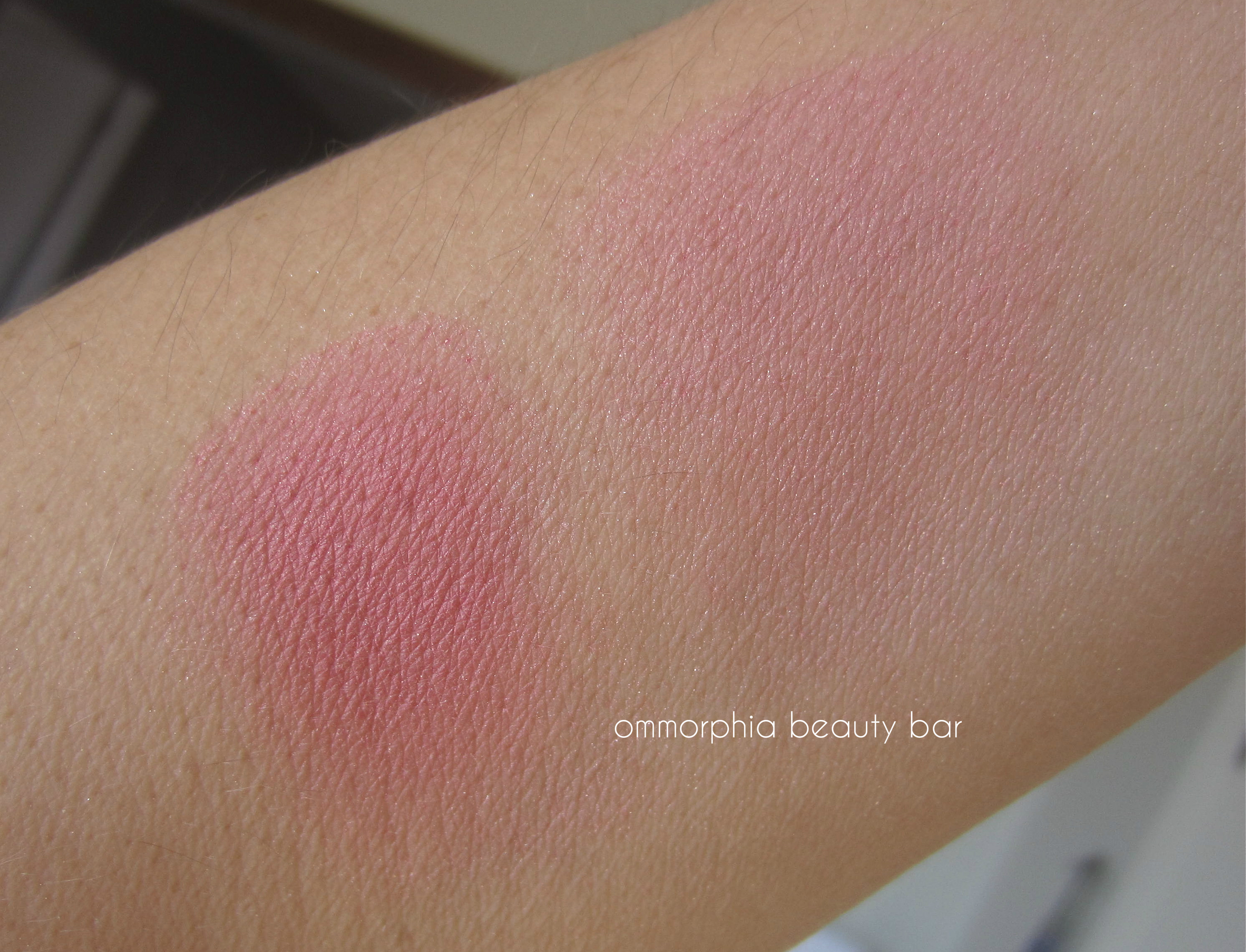 Maybelline Pink Rose Hi-Lighting Blush swatch