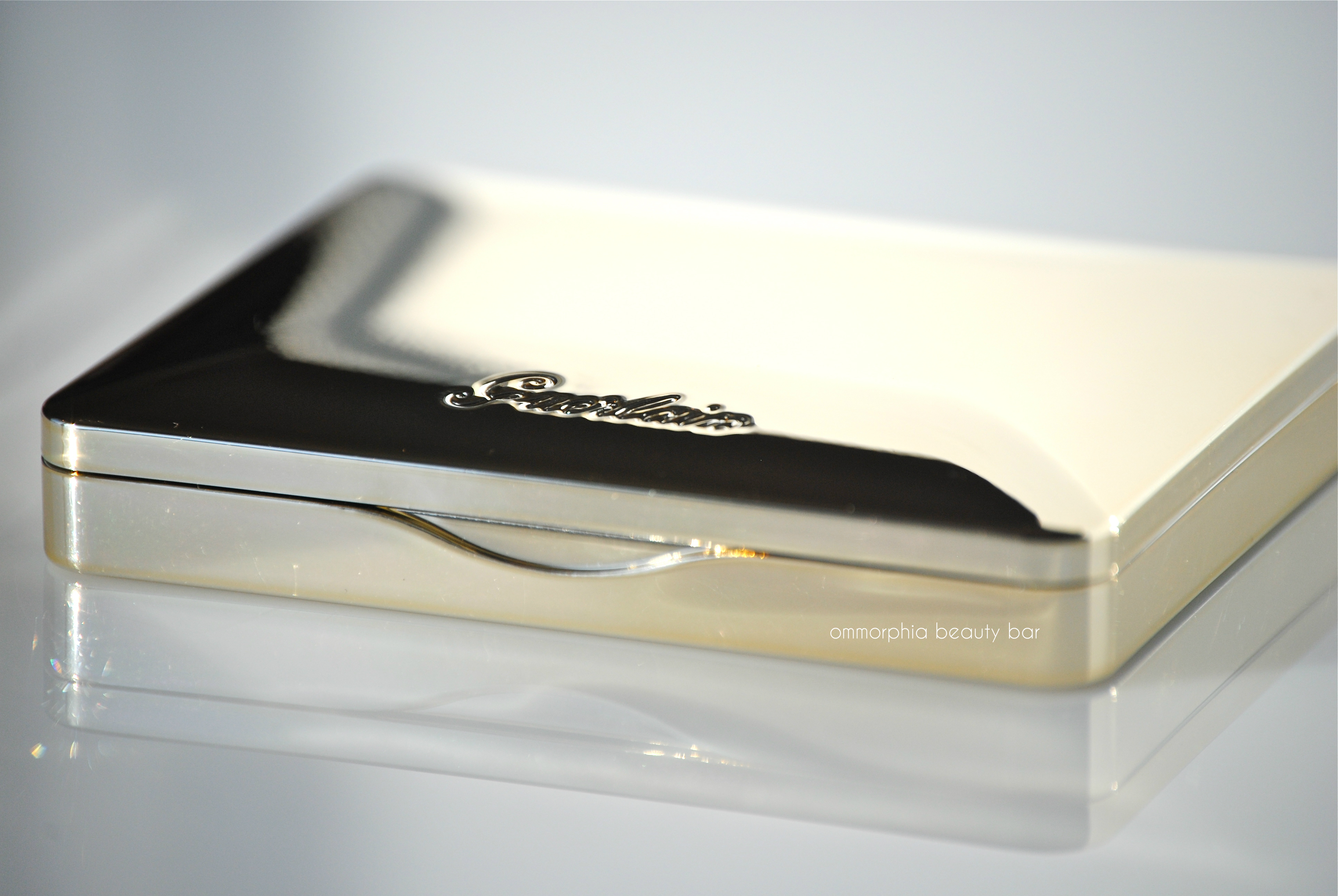 Guerlain Les Tendres closed compact 2