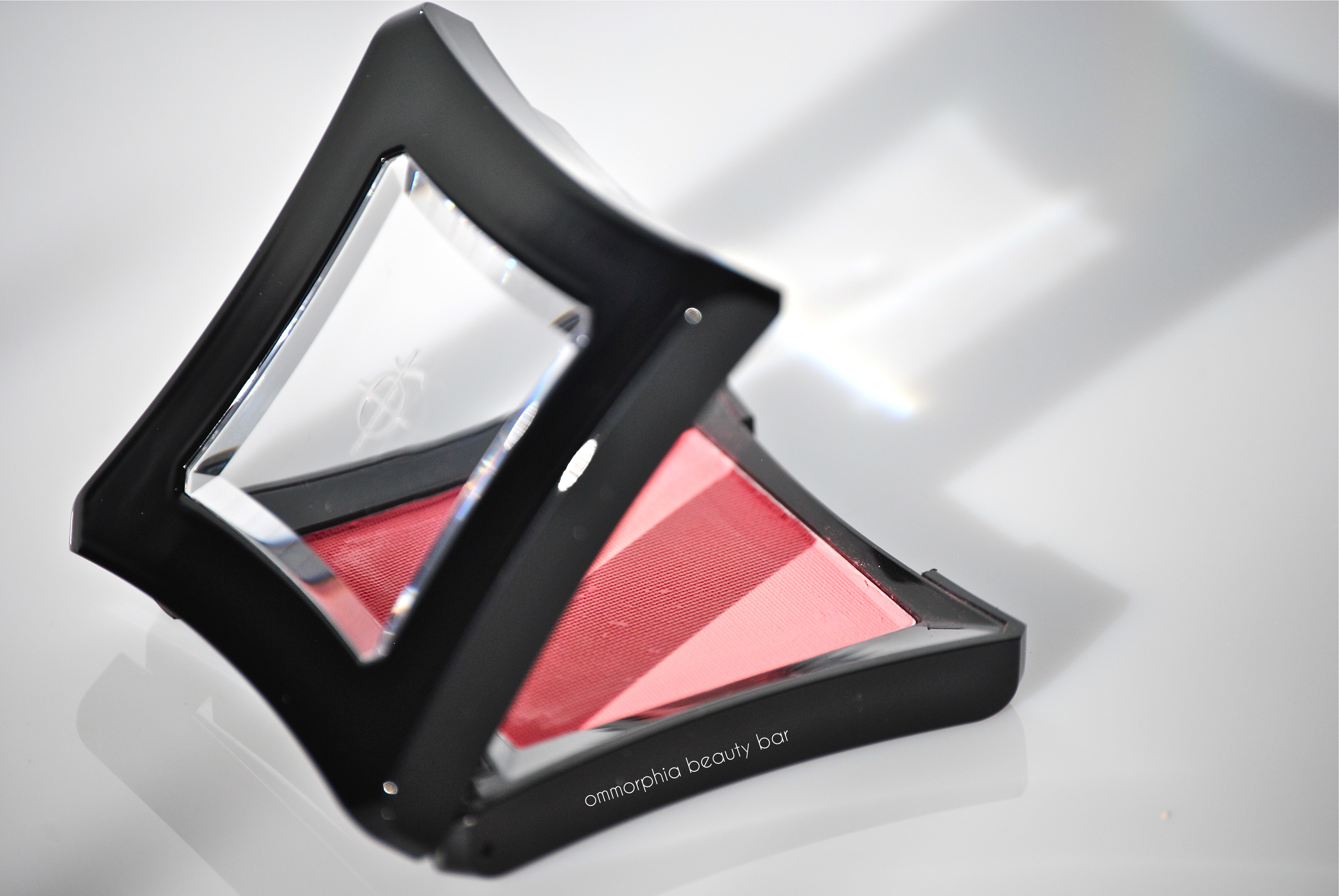Illamasqua Hussy closer