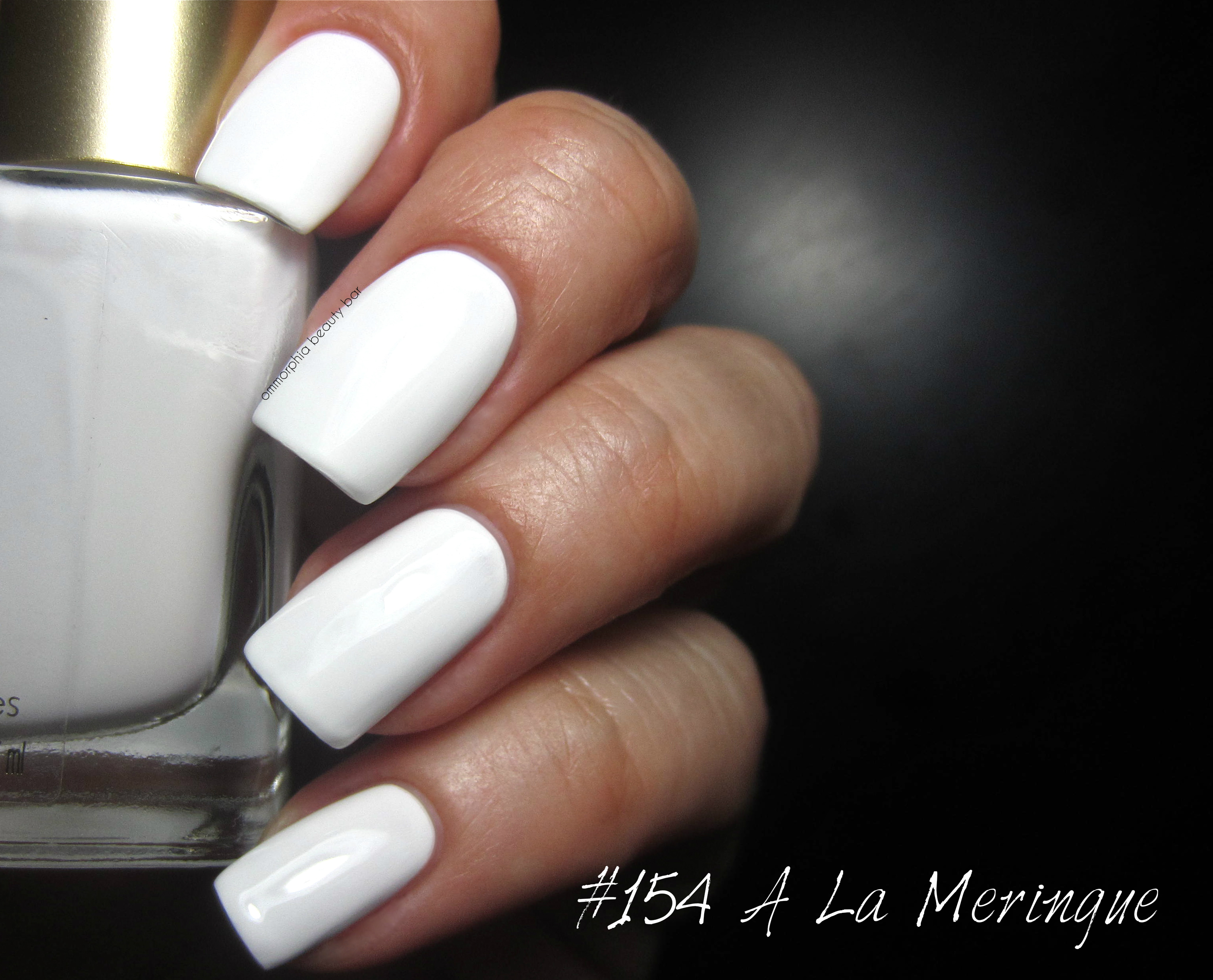 L'Oreal #154 A La Meringue swatch