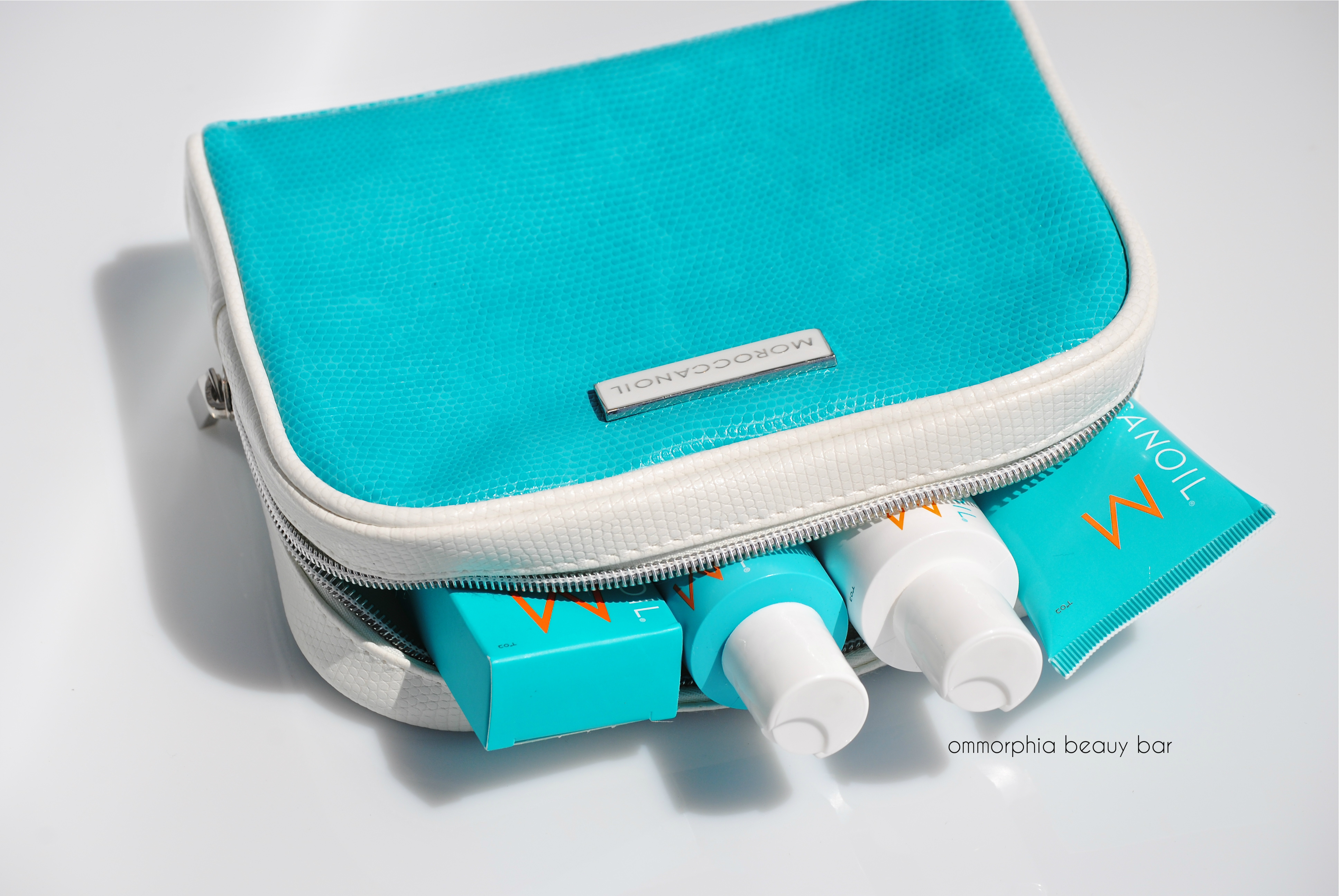 Moroccanoil Travel Kit closer