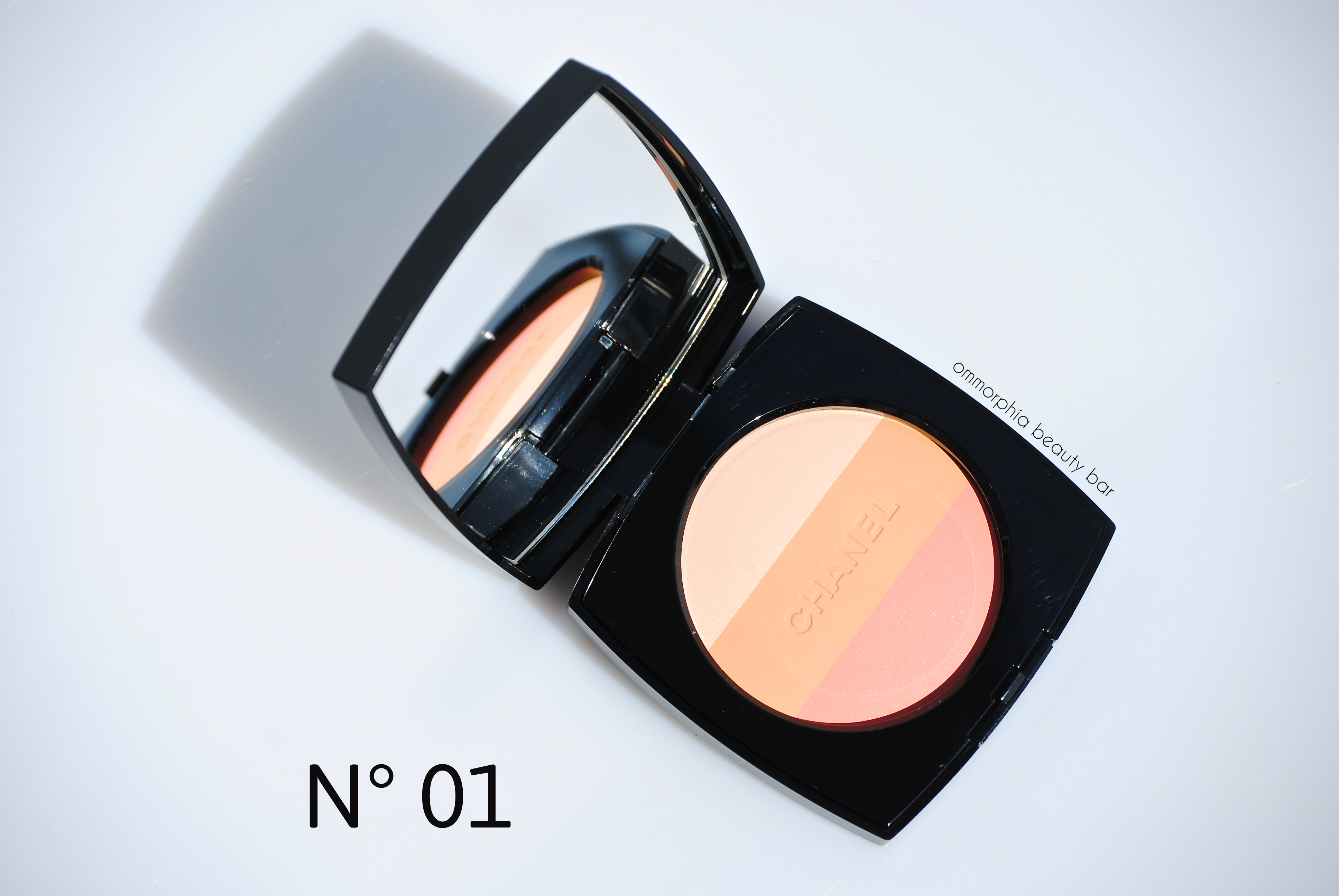 CHANEL No 01 Healthy Glow