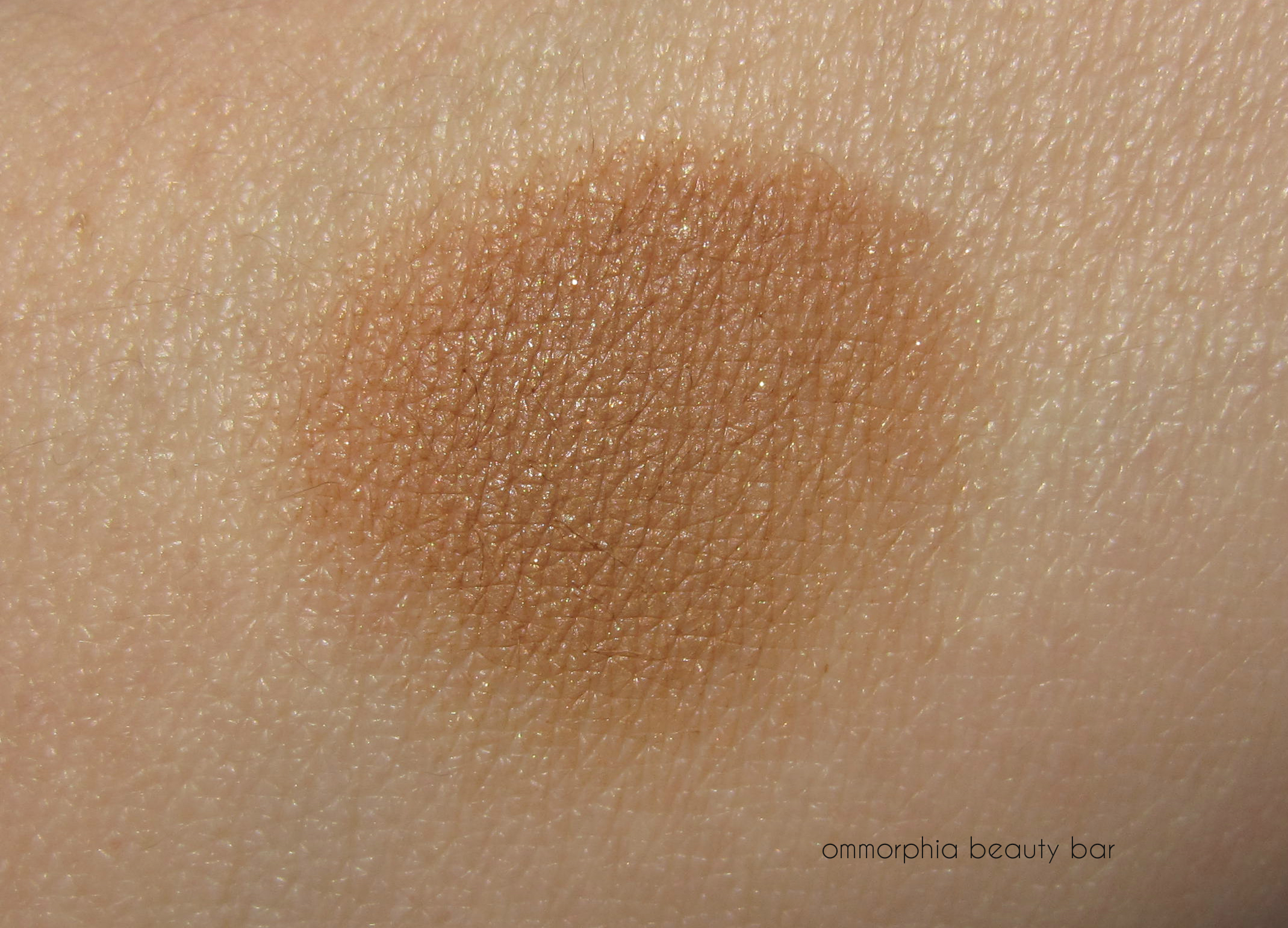 GA Maestro Liquid Summer swatch 2