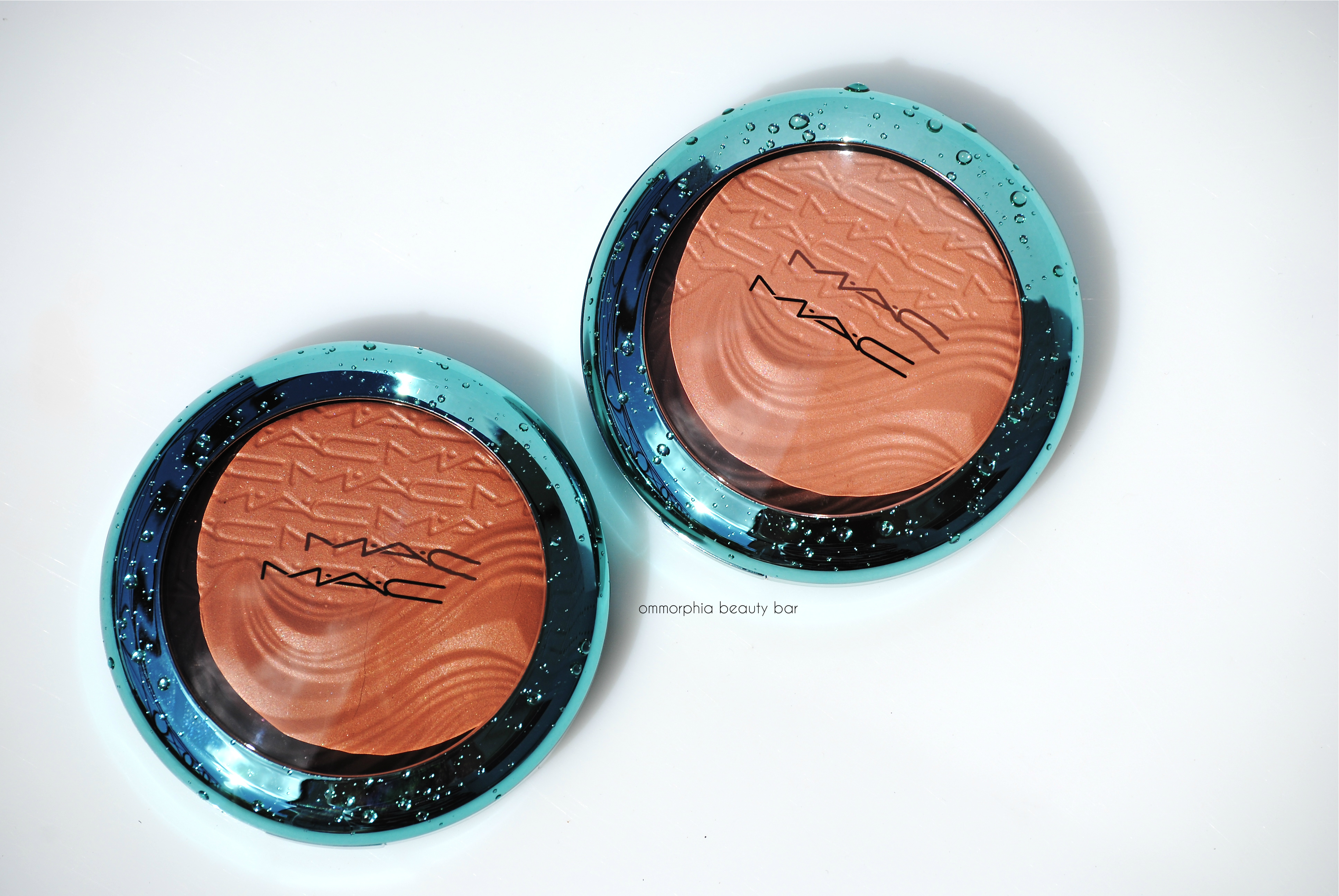 MAC Extra Dimension Bronzing Powders closed