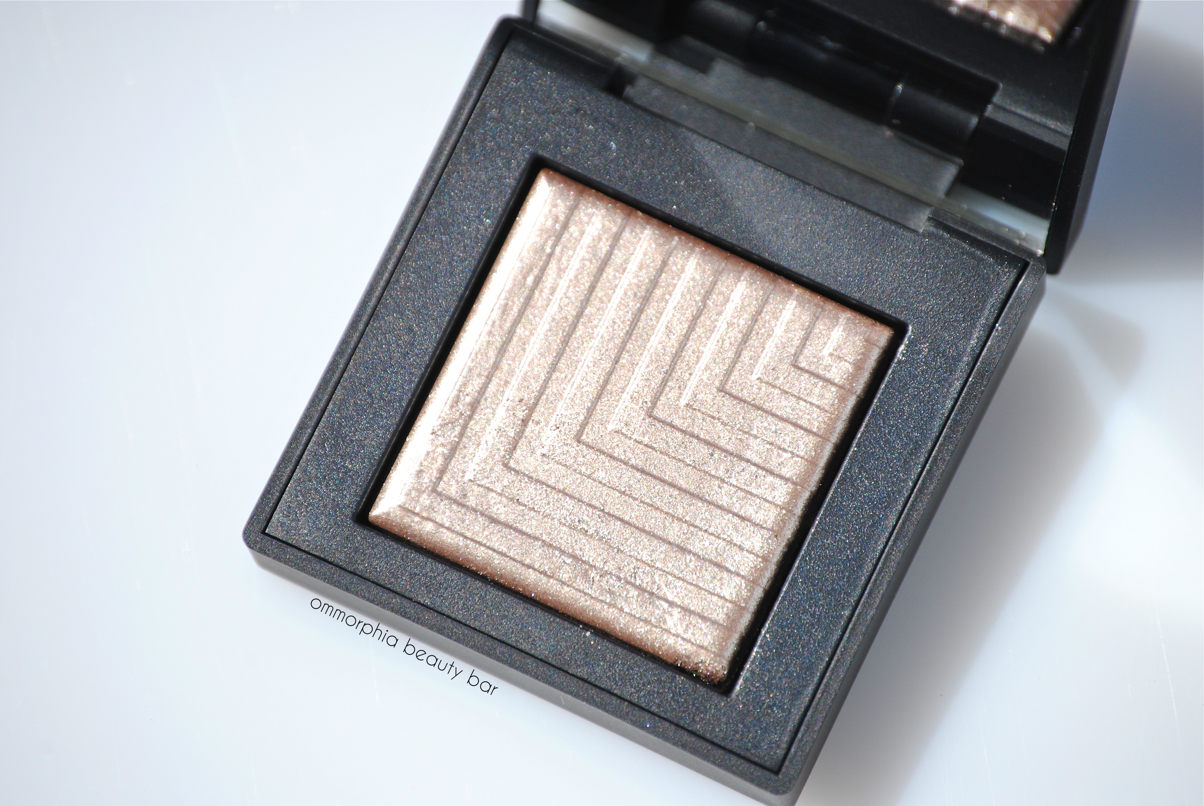 NARS Dione 2