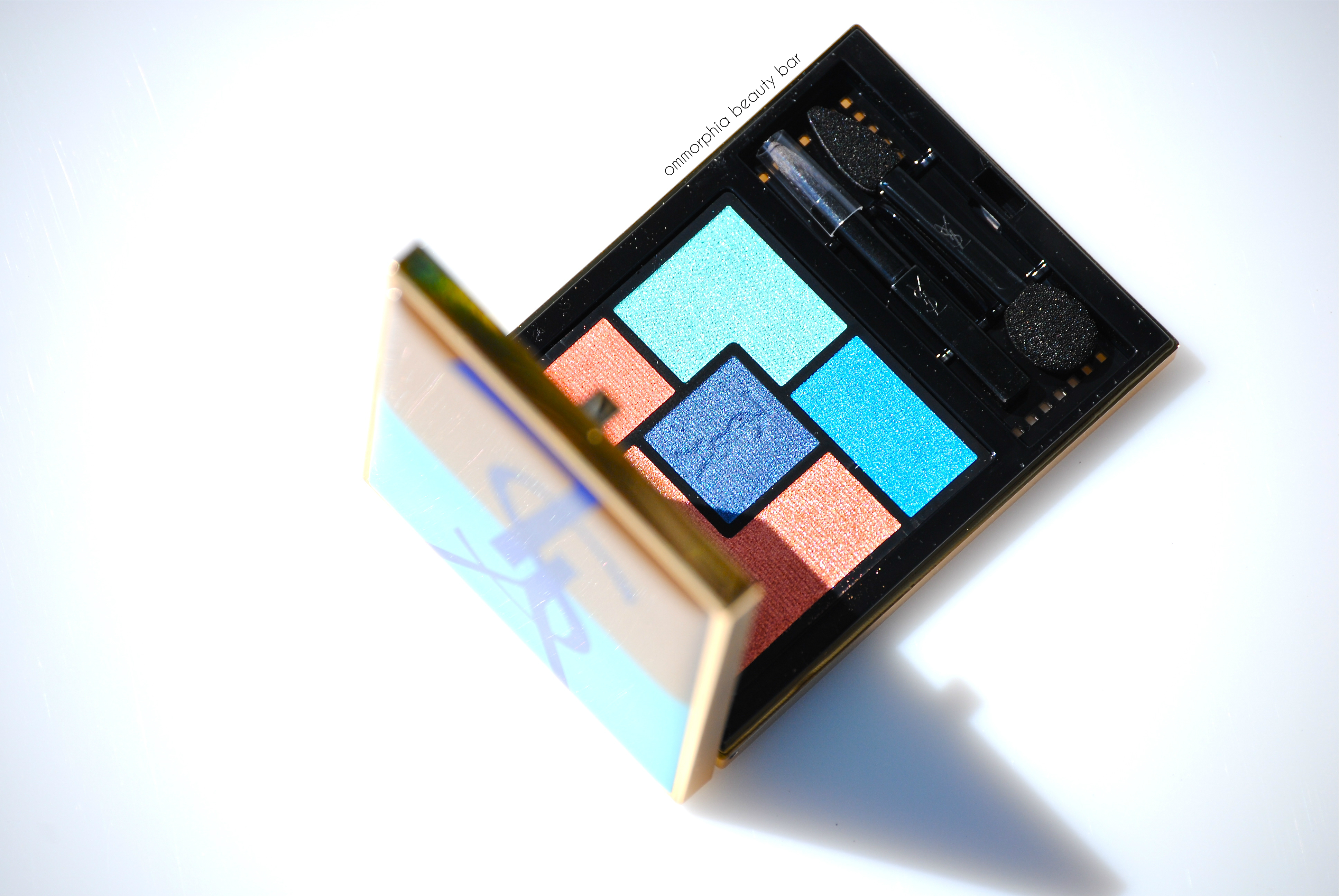 YSL Bleus Lumiere closer