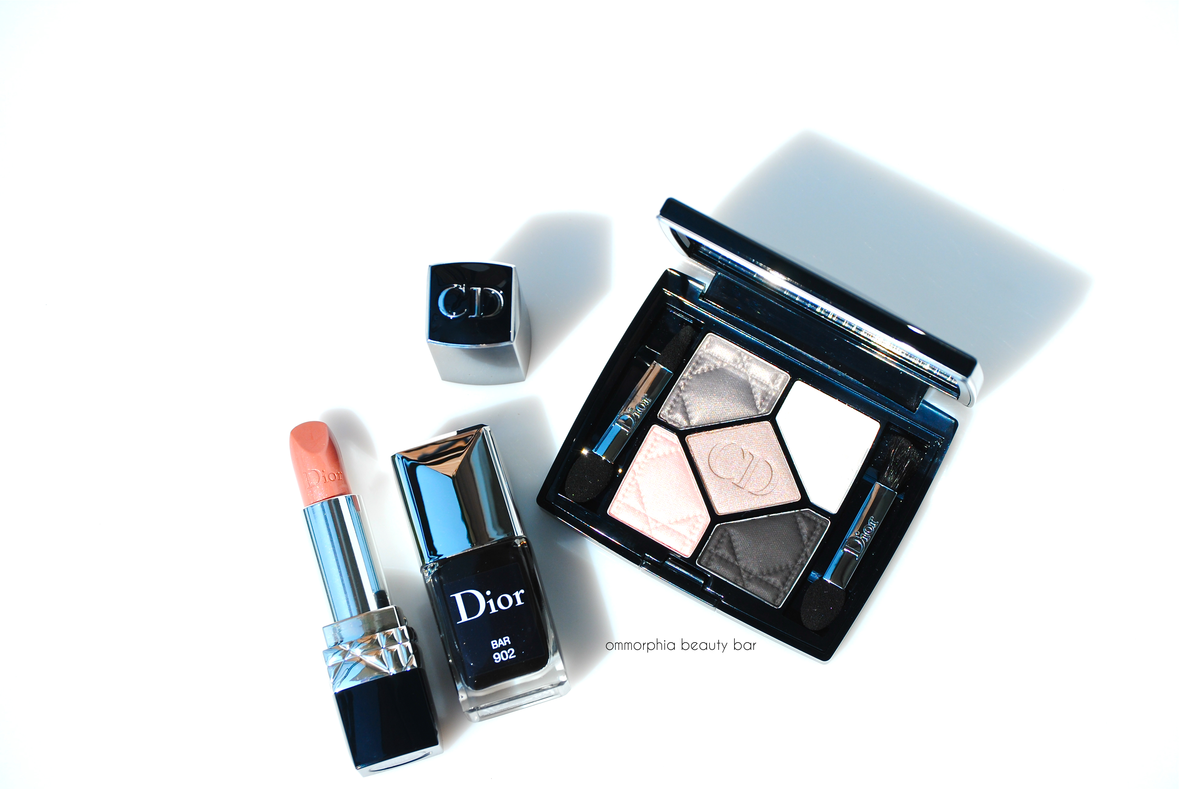 Dior Bar trio closer