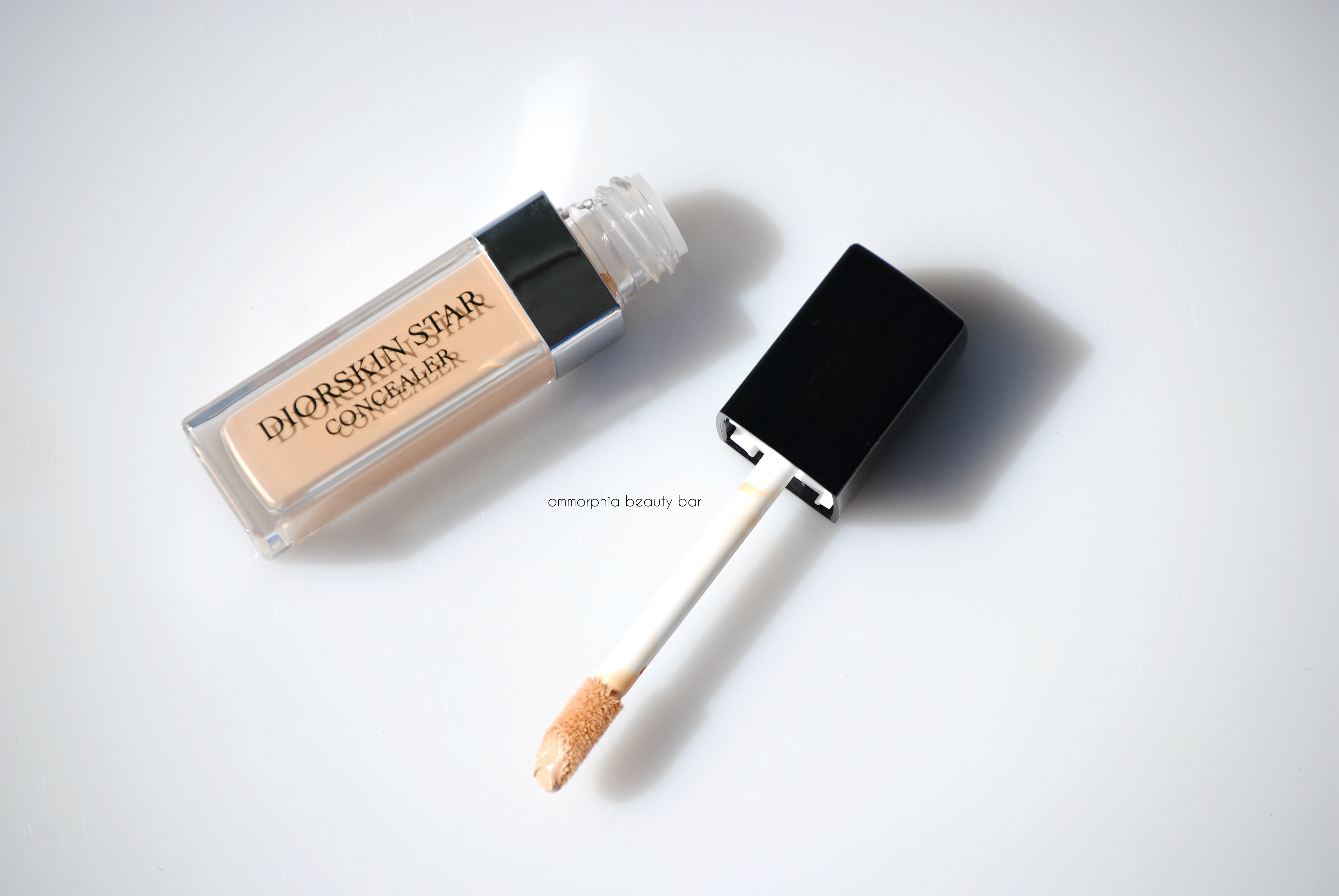 Dior Diorskin Star Concealer 001 open