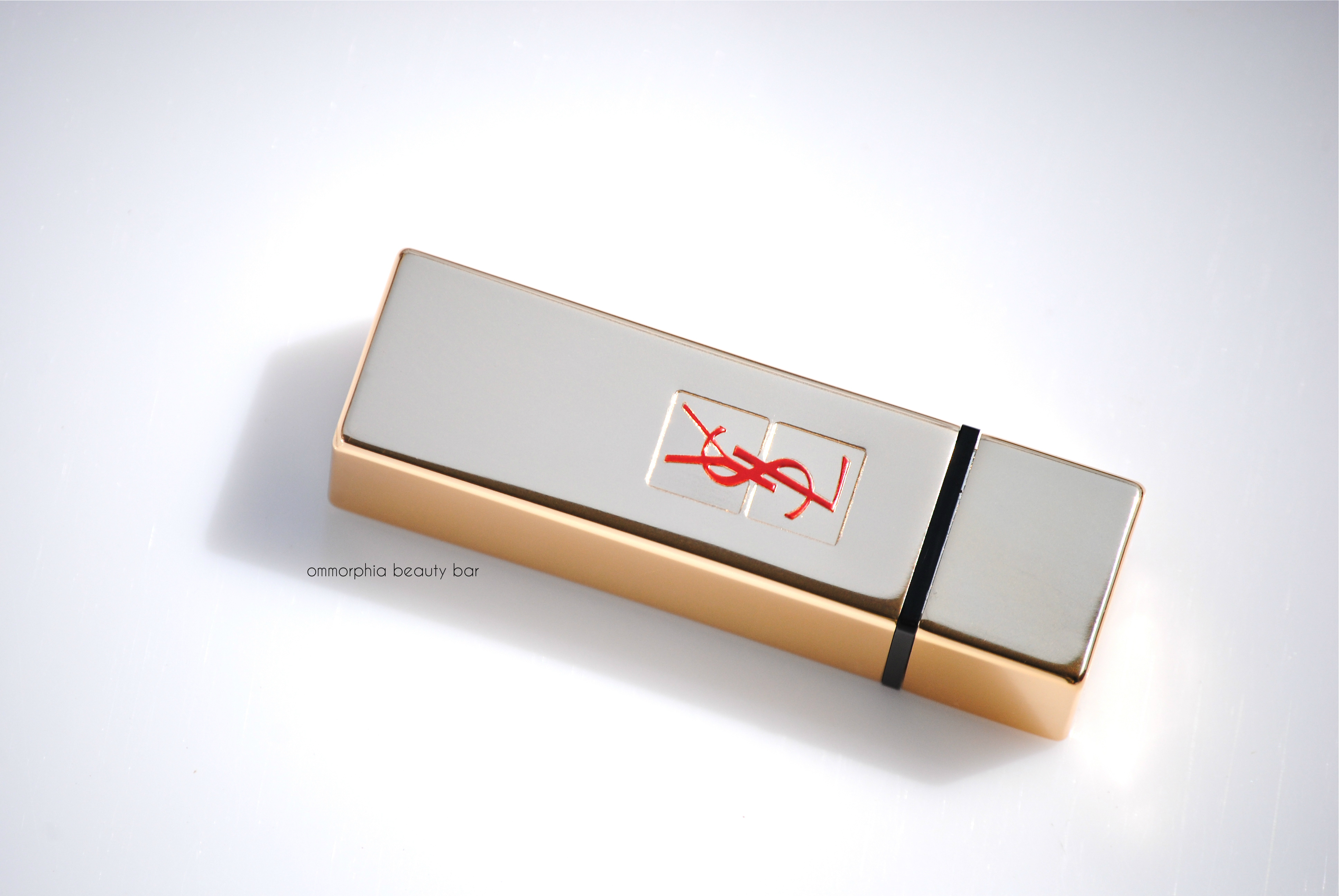 YSL #210 Nude Acoustic closed