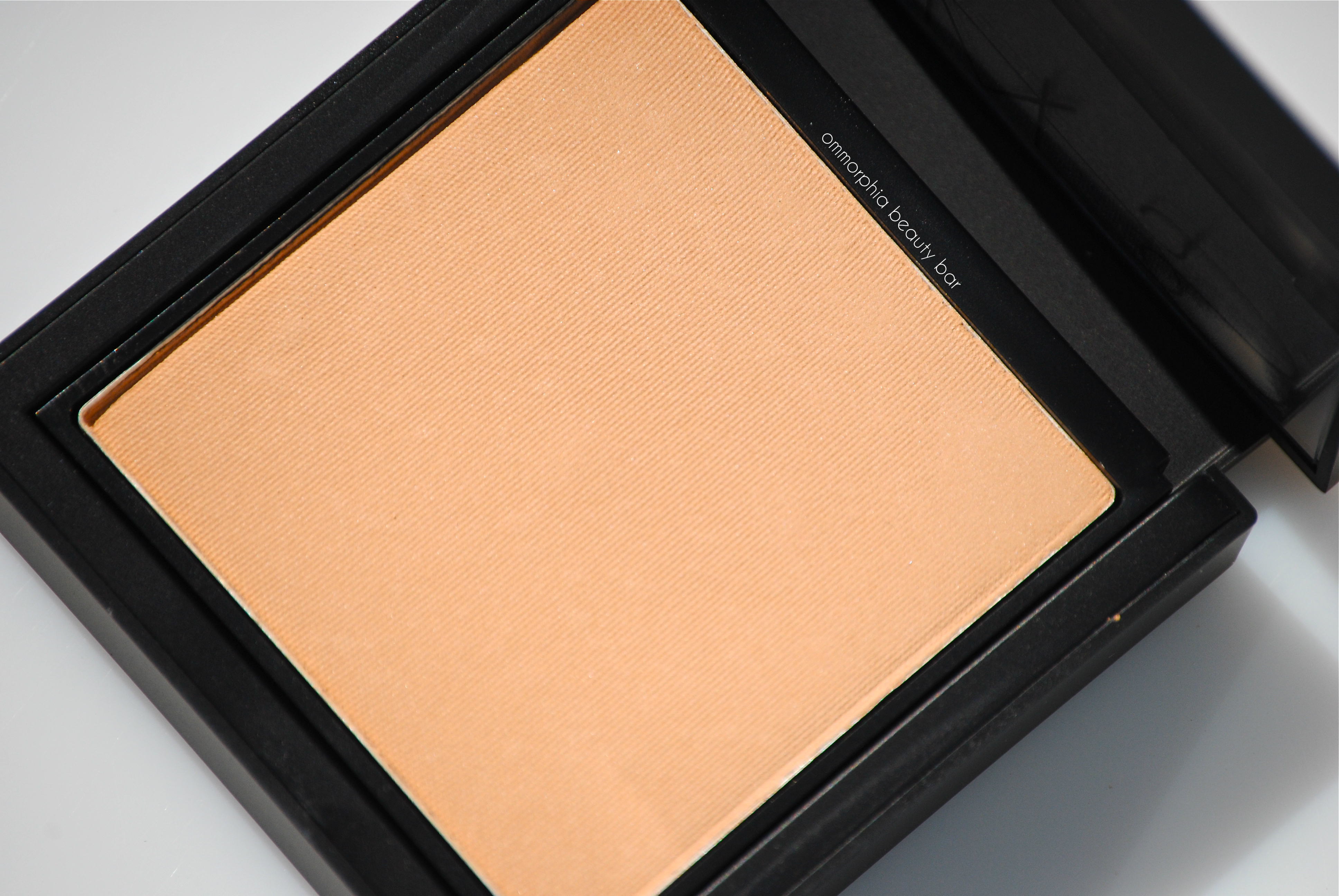 NARS Barcelona Powder Foundation macro