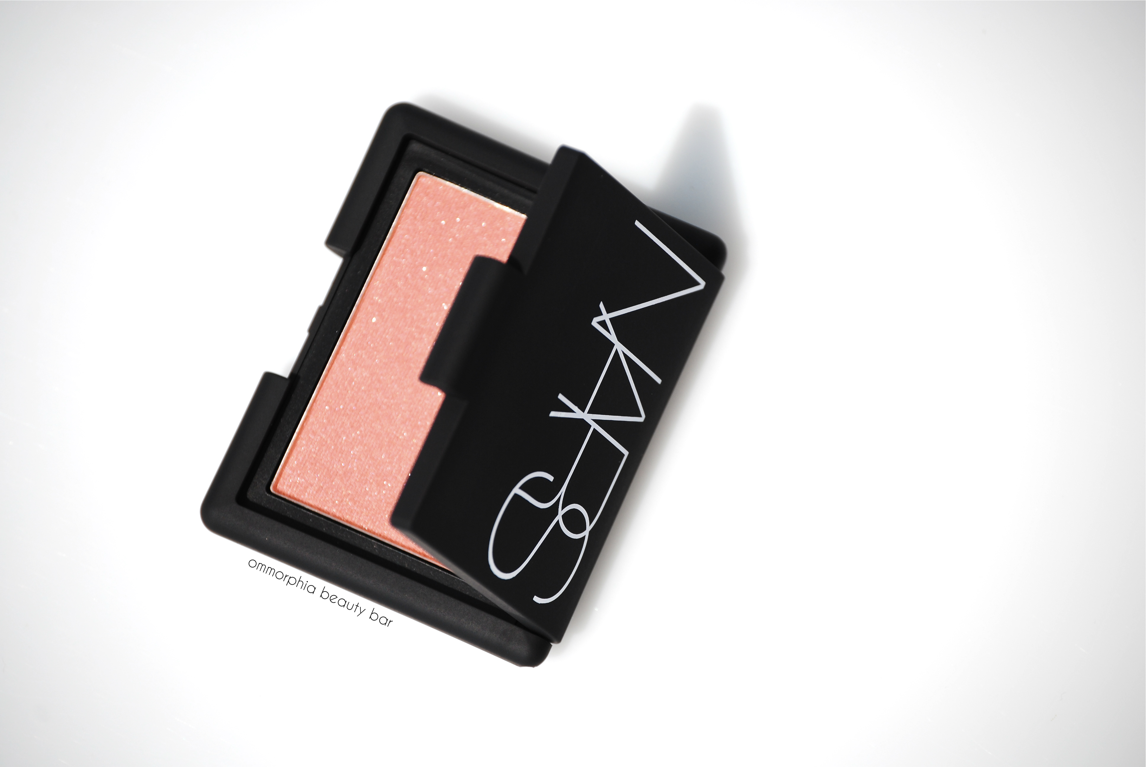 NARS Unlawful Bllush closer