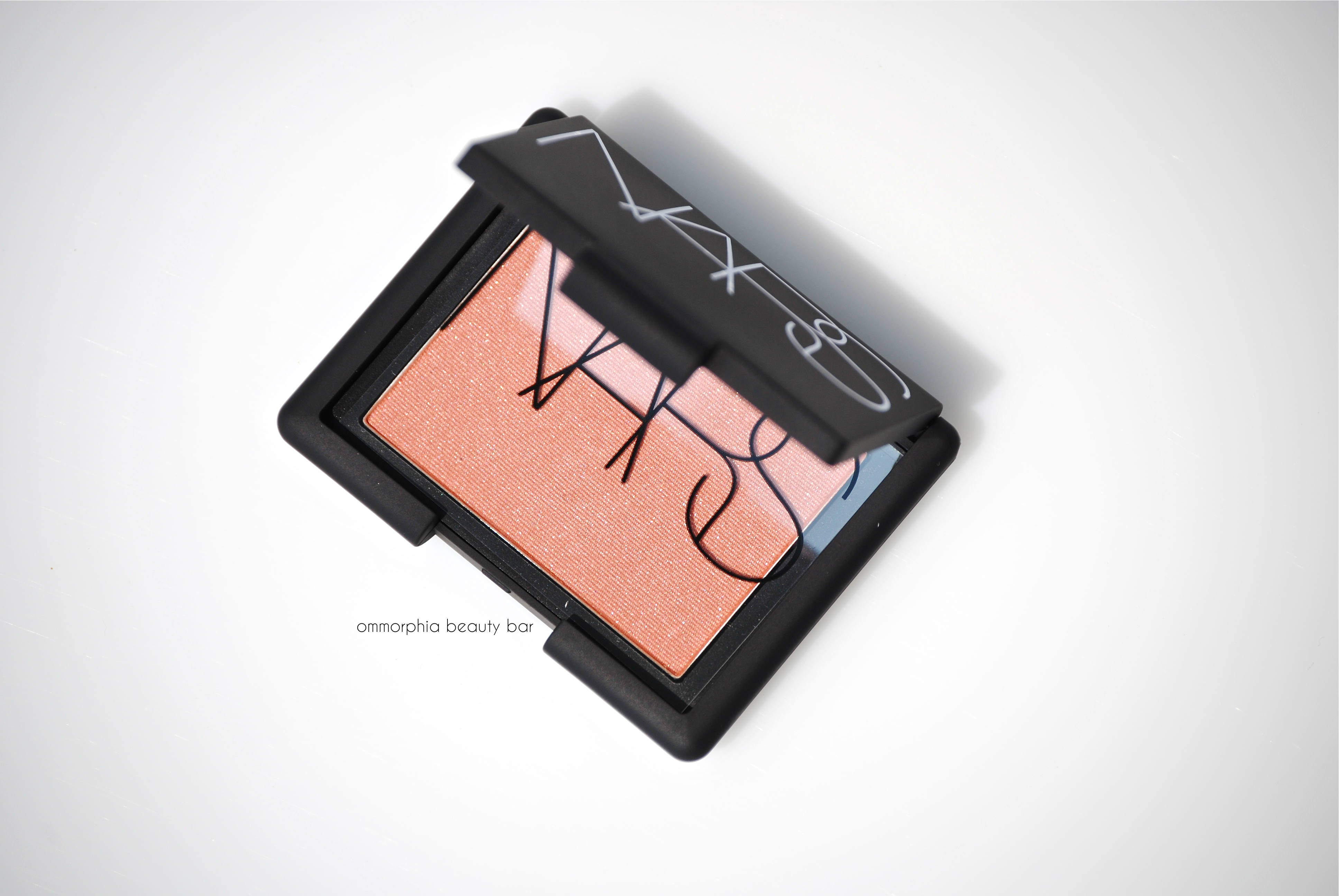 NARS Unlawful Blush open