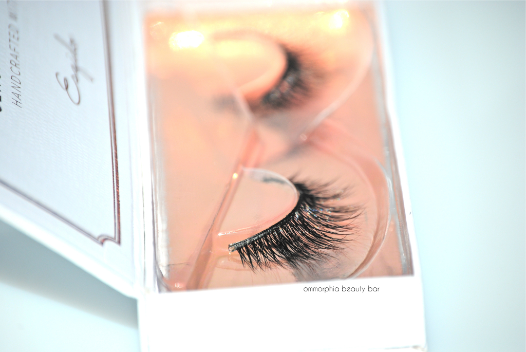 Esqido BFF lashes side view