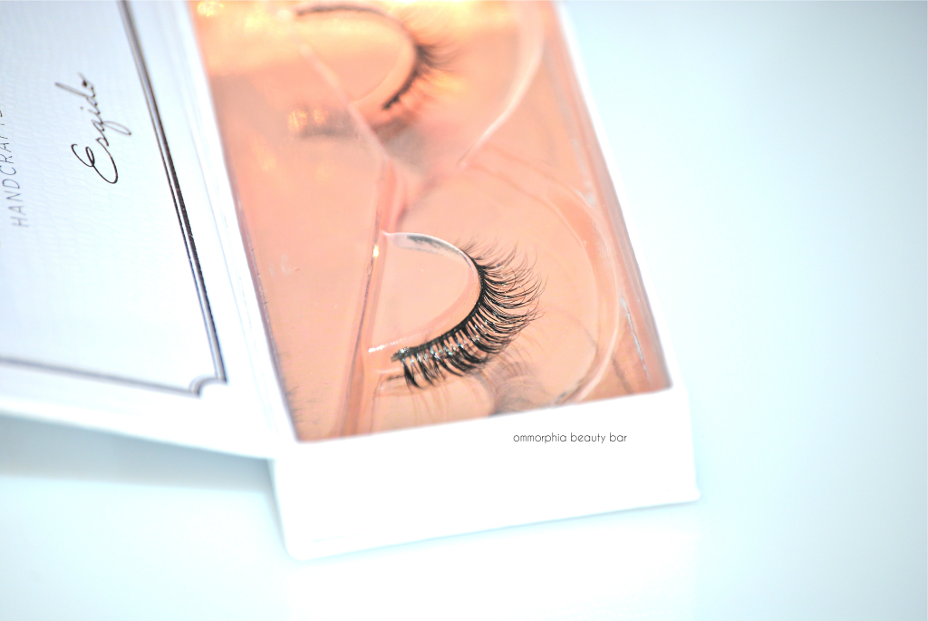 Esqido Unforgettable lashes side view