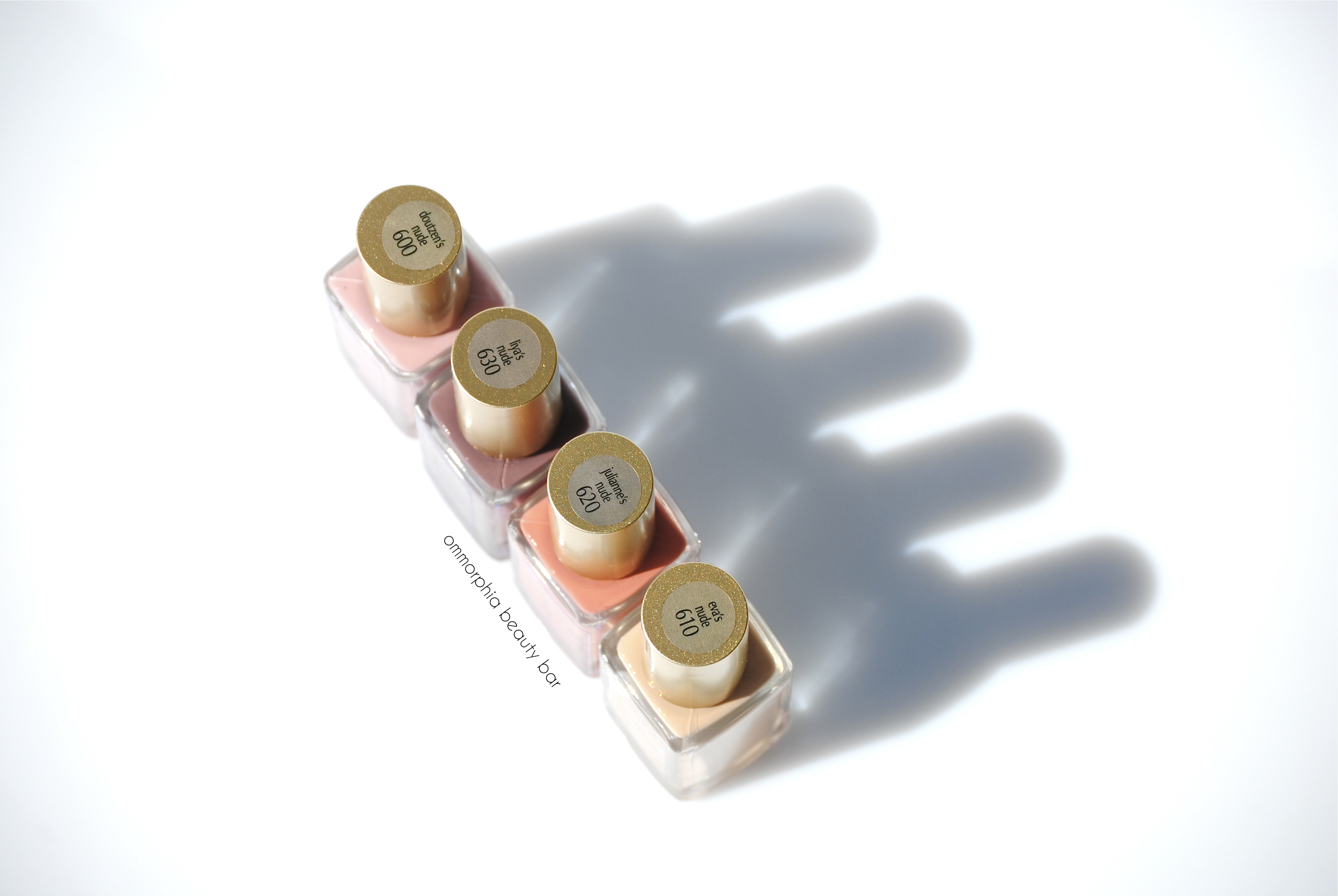 L'Oréal Collection Privée polishes labels