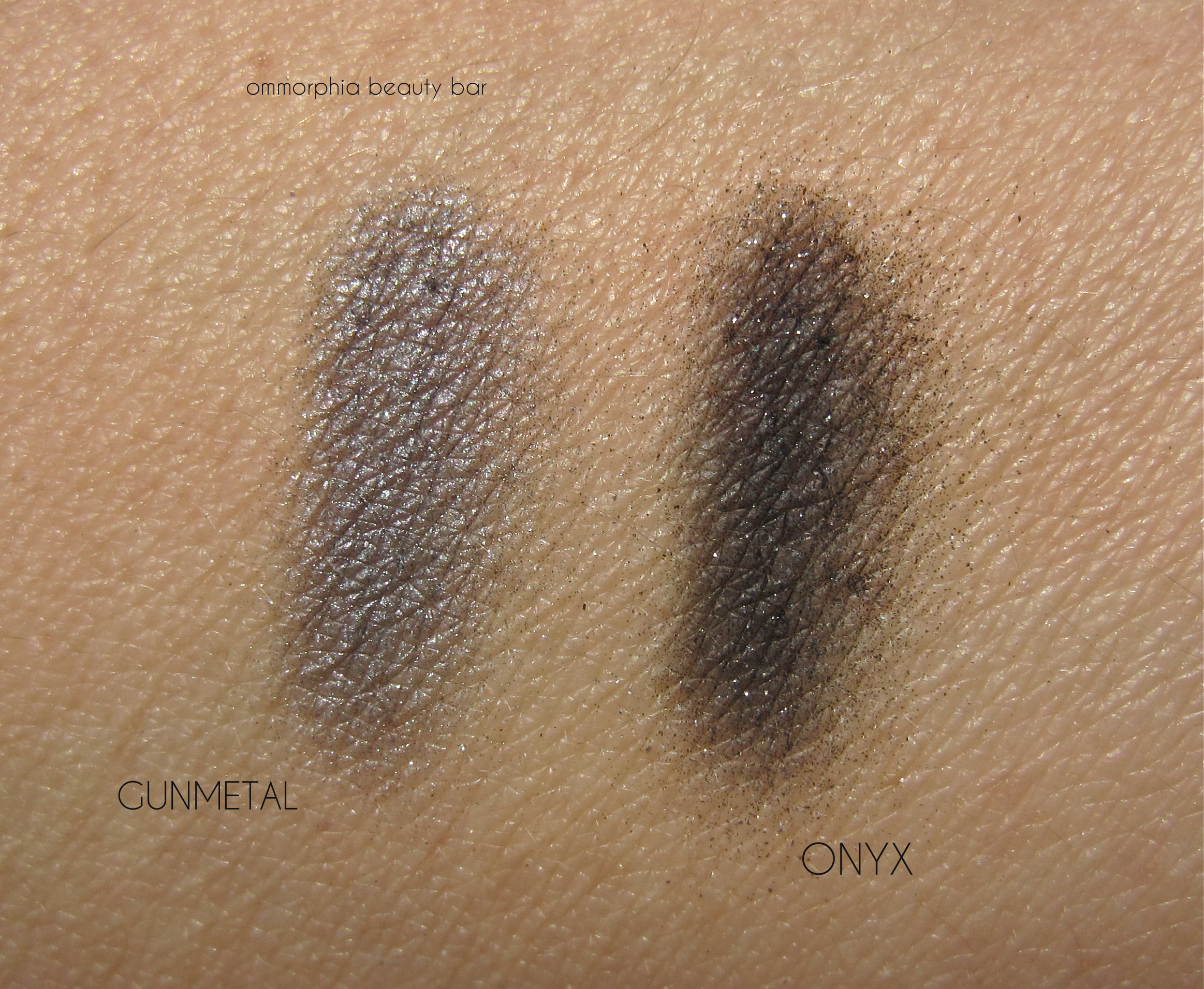 Revlon London look eye shadow swatches