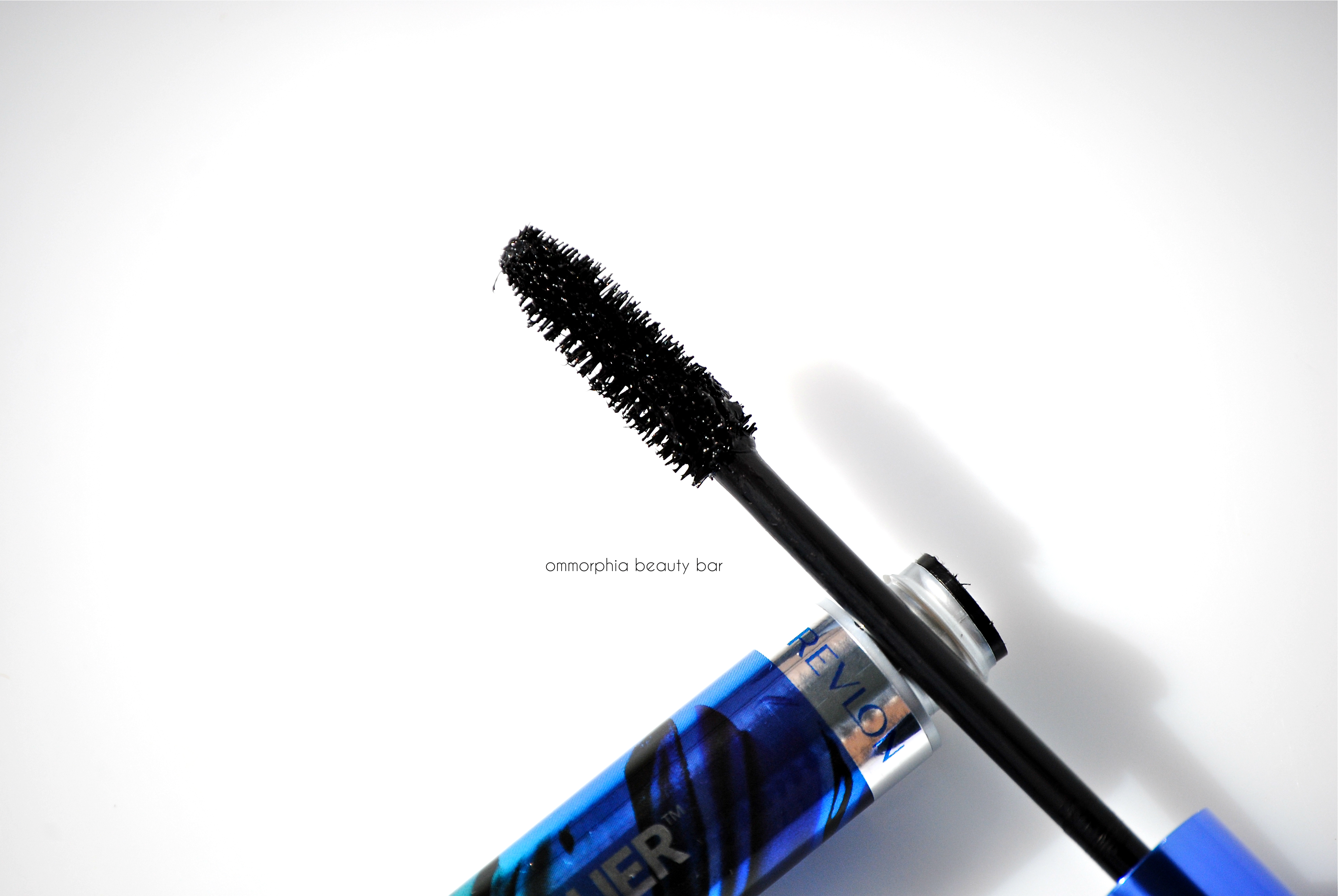 Revlon London look mascara brush macro