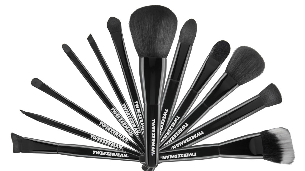 Brush IQ fanned image white