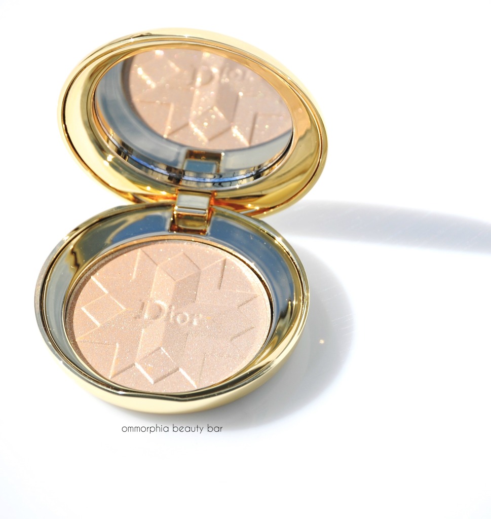 Dior 001 Gold Shock closer