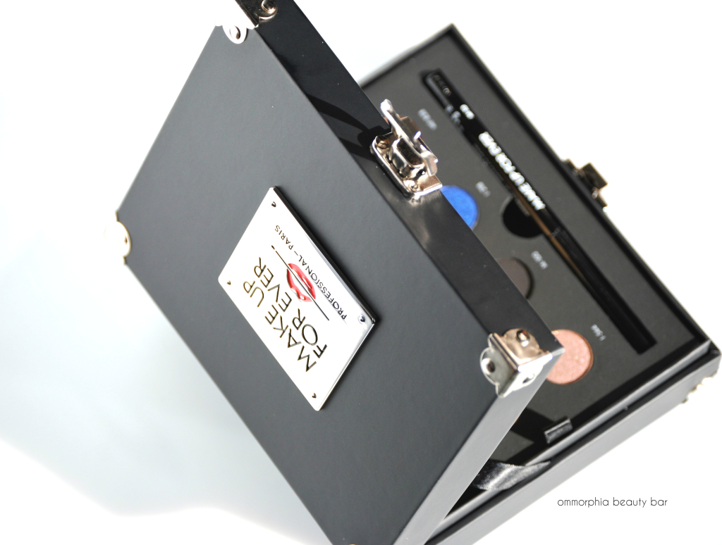 MUFE Studio Case closer