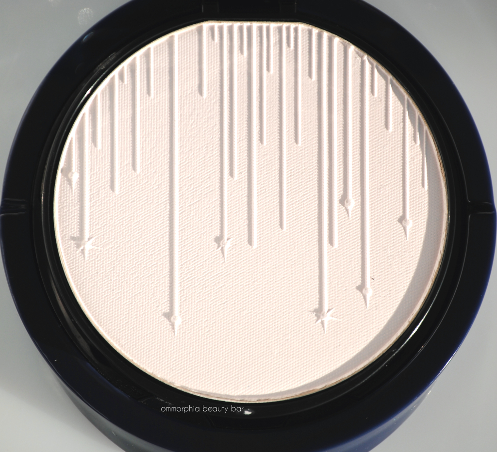 GA Orient Excess Palette top macro